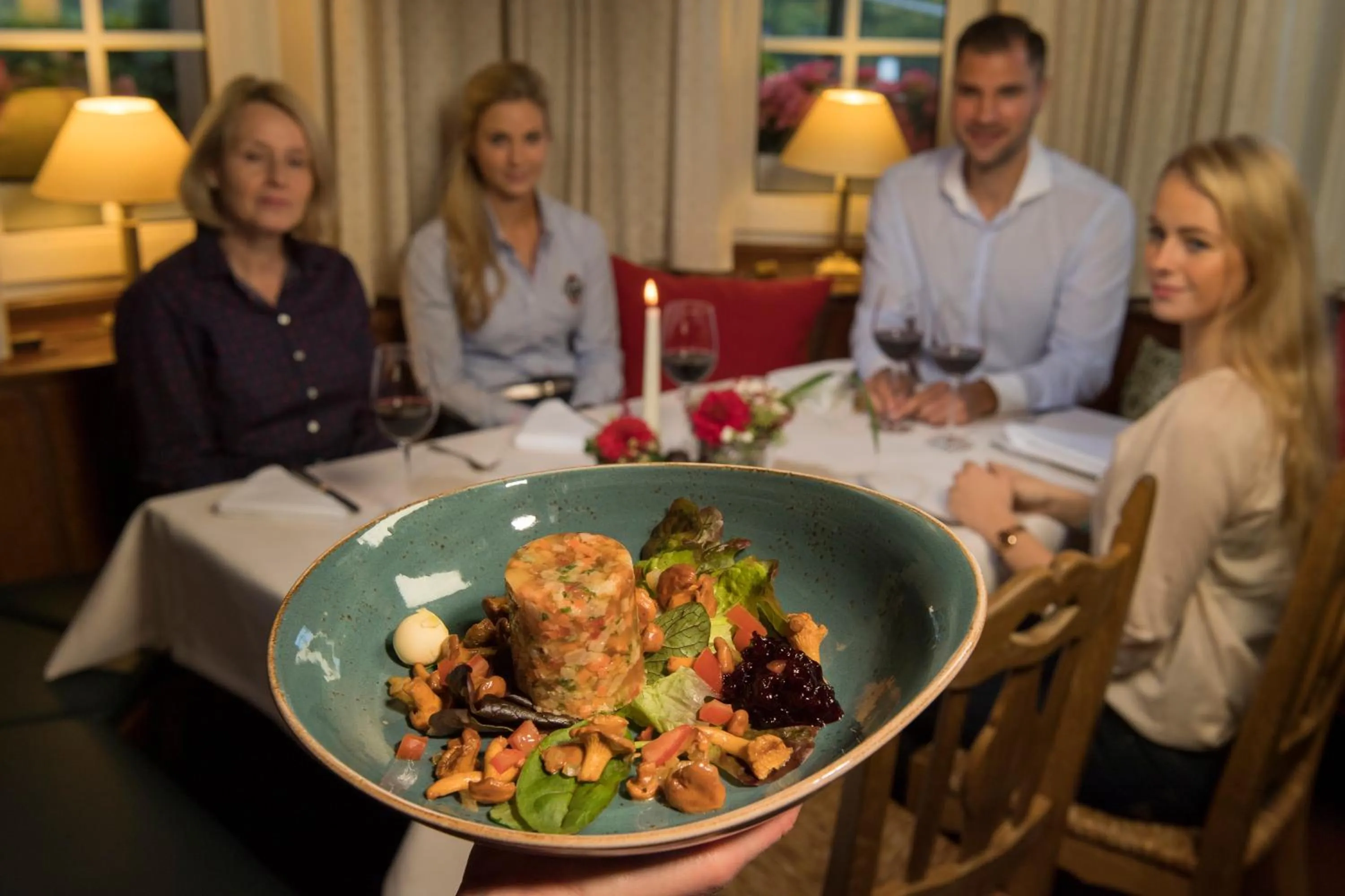 Restaurant/places to eat in Hotel Waldhaus Föckinghausen