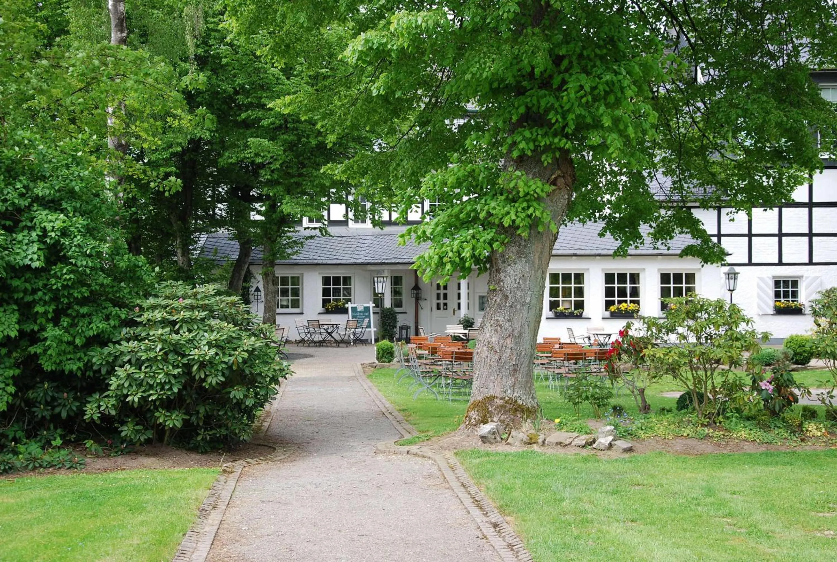 Facade/entrance in Hotel Waldhaus Föckinghausen