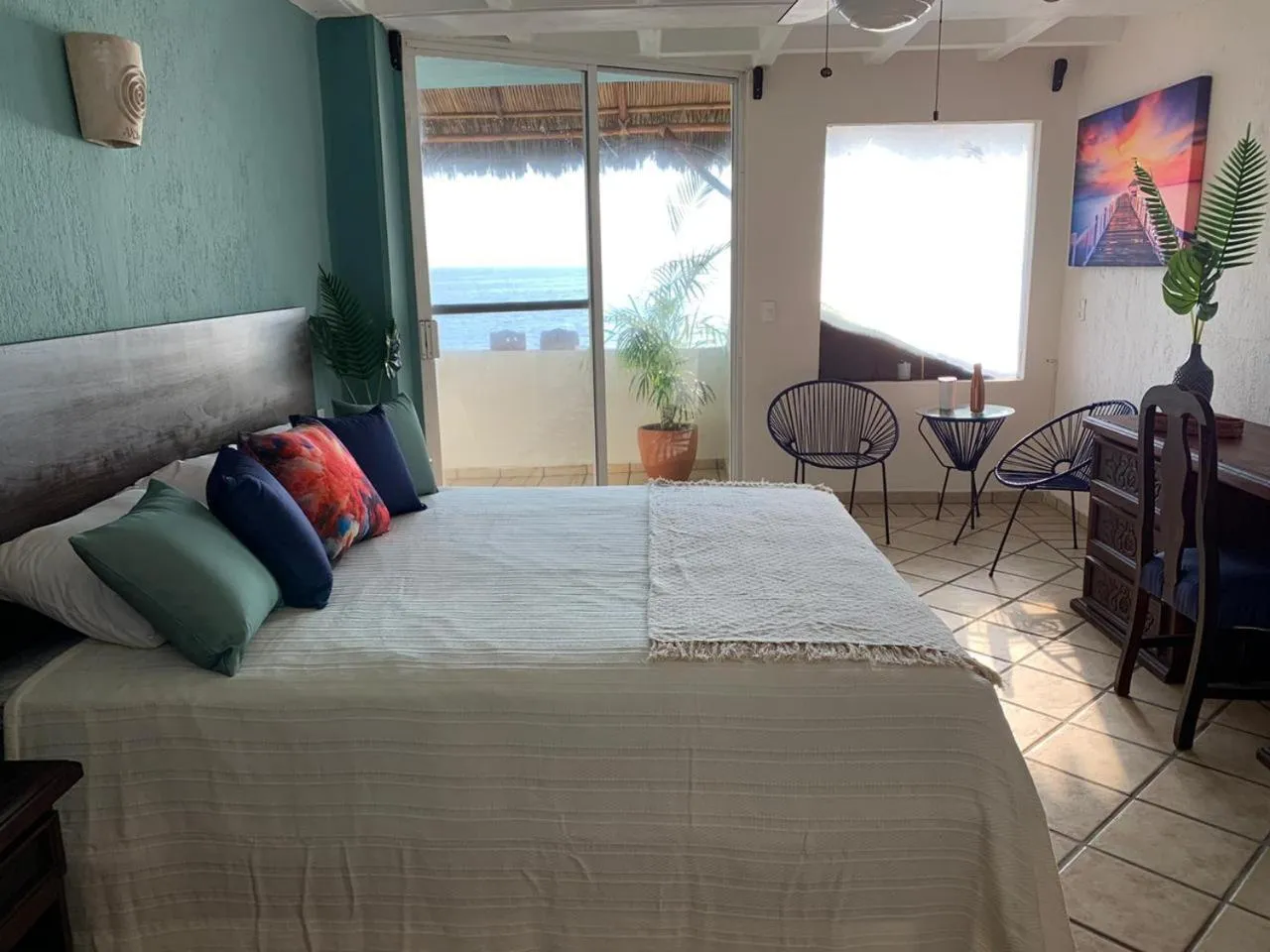 Photo of the whole room in El Encanto Casa Boutique