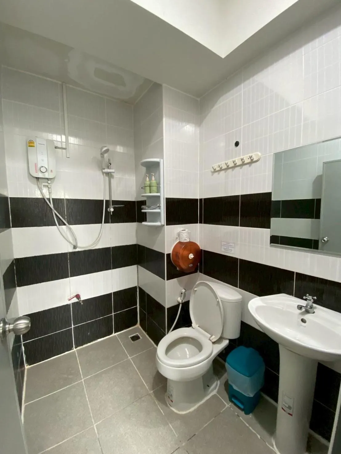 Shower in Bake Room Hostel