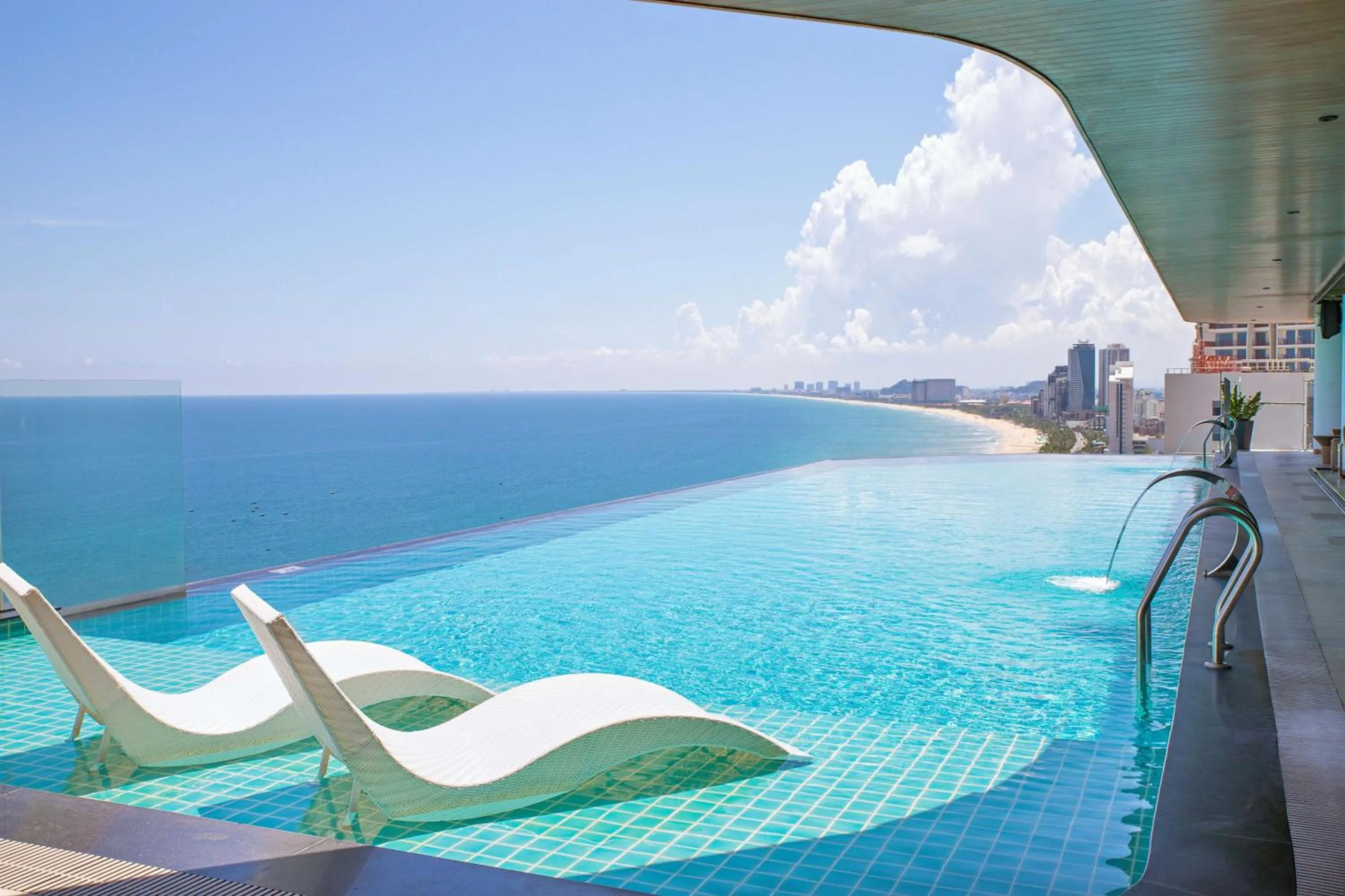 Pool view in Radisson Hotel Danang