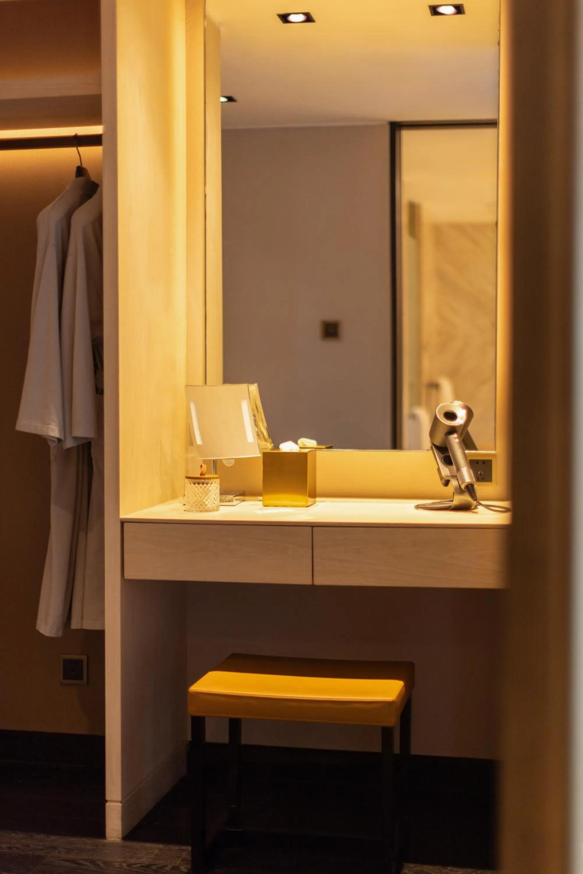 New World Shenyang Hotel