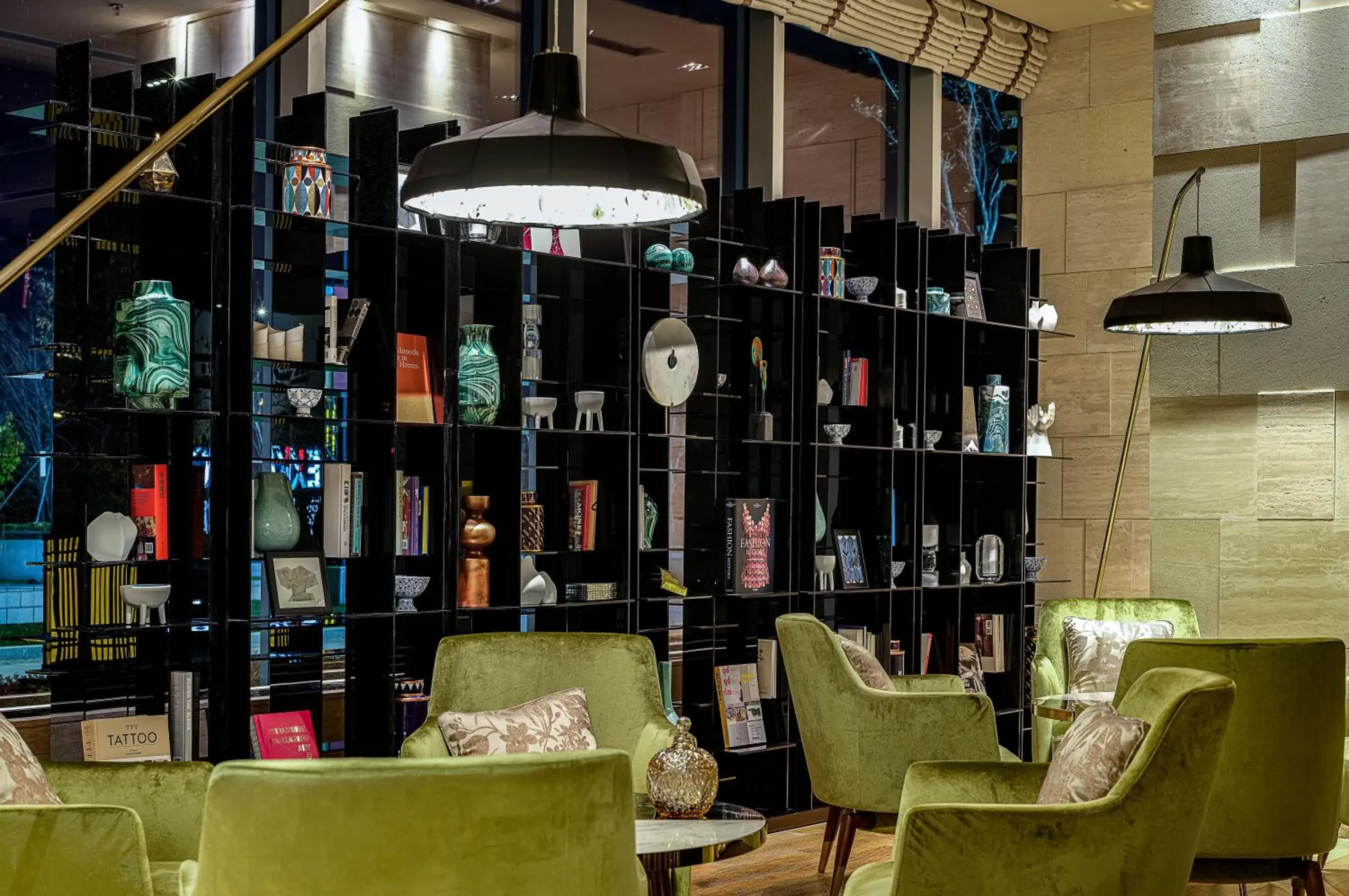 Lounge or bar in New World Shenyang Hotel Lounge or bar in New World Shenyang Hotel