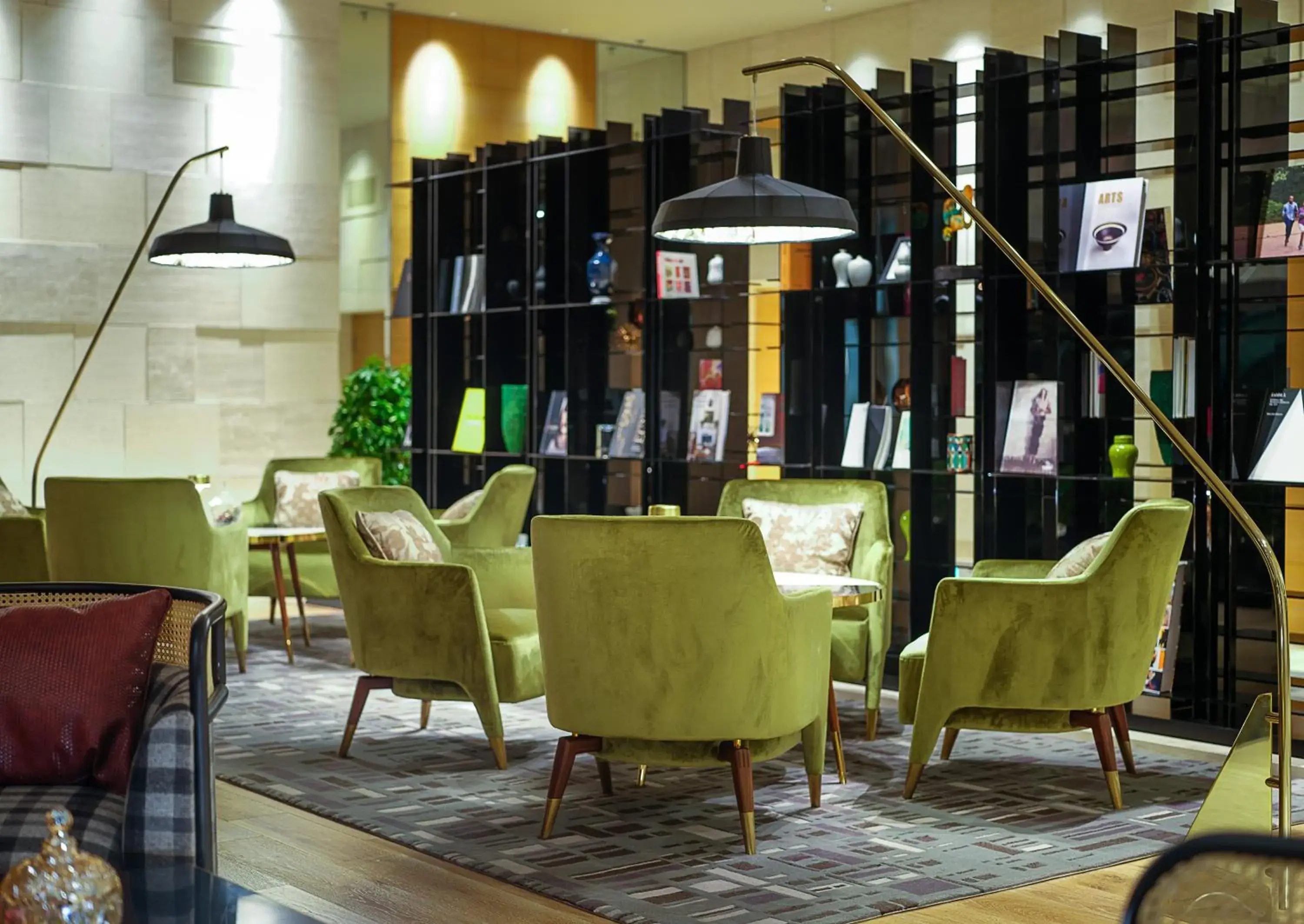 Lounge or bar in New World Shenyang Hotel Lounge or bar in New World Shenyang Hotel