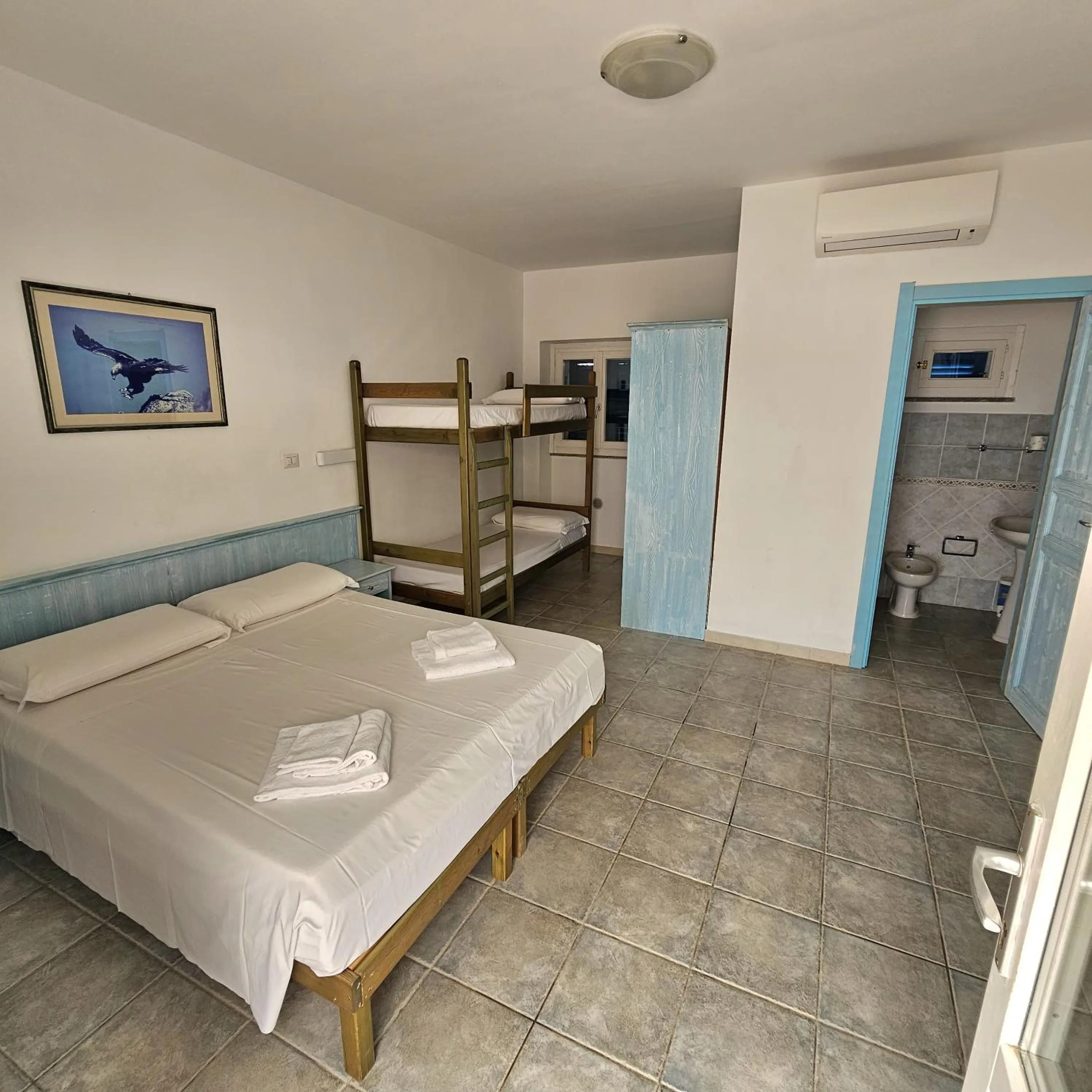 Bedroom, Bed in Vel Marì - Rooms on the Beach