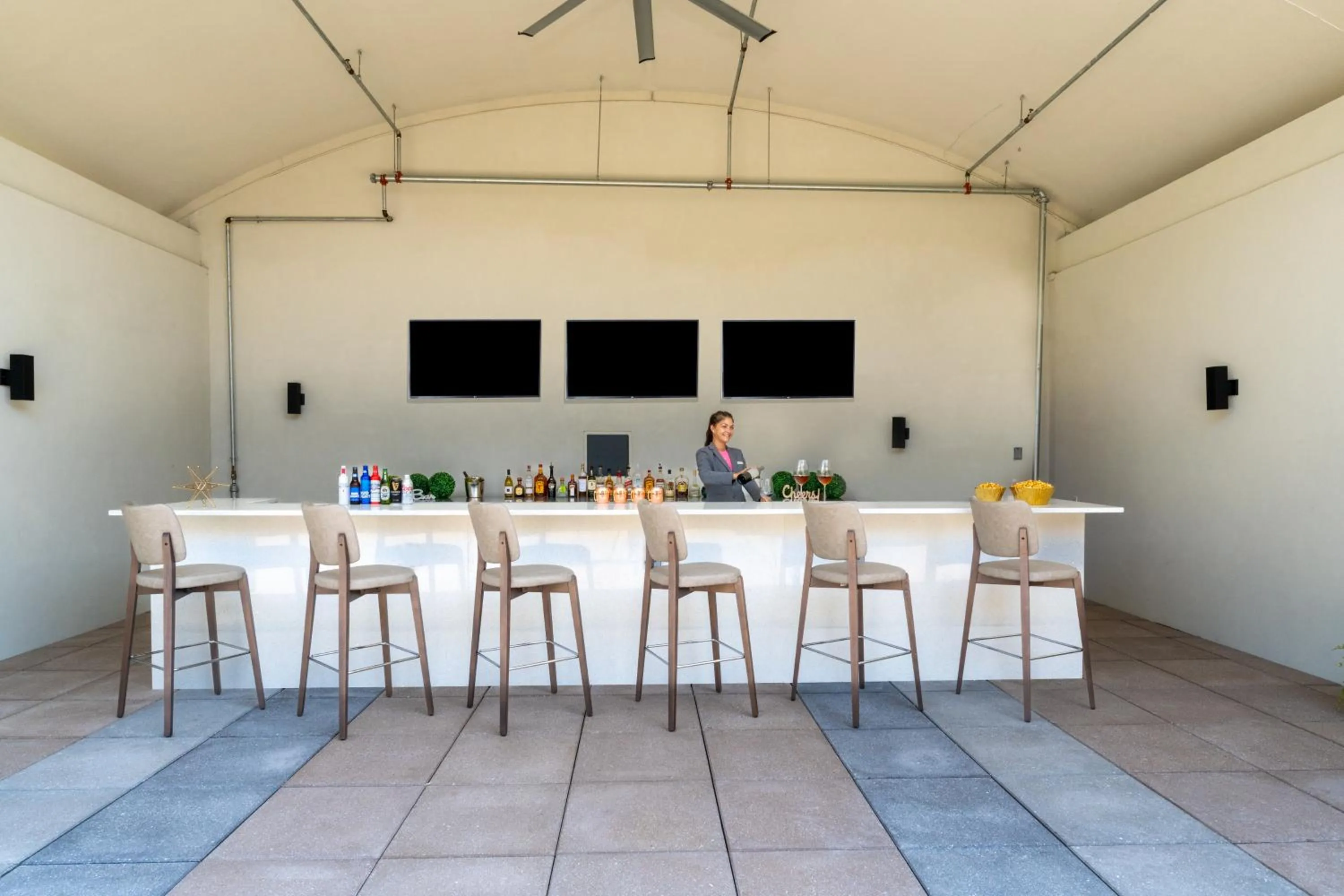 Lounge or bar in Candlewood Suites - Asheville Downtown by IHG