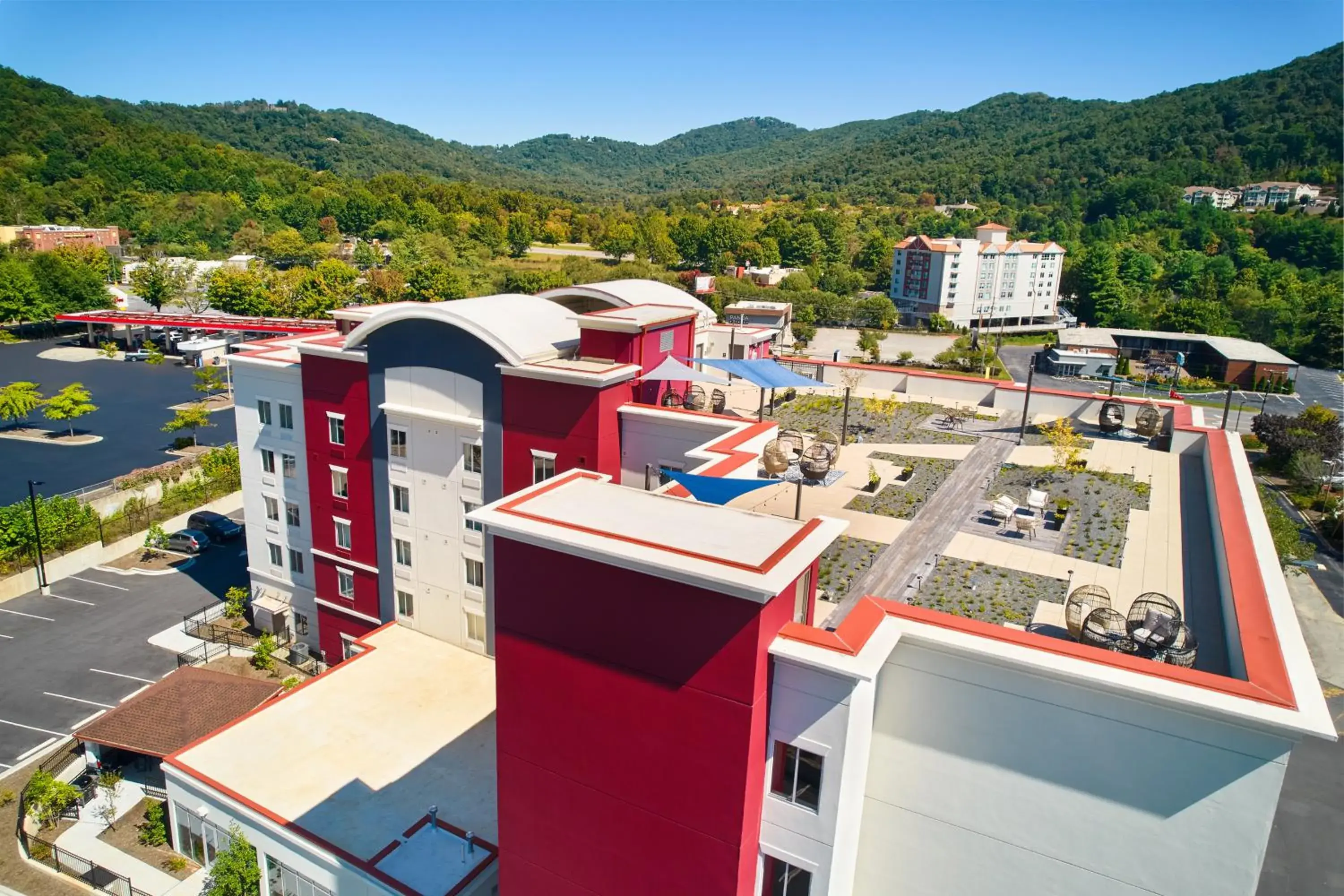 Property building in Candlewood Suites - Asheville Downtown by IHG Property building in Candlewood Suites - Asheville Downtown by IHG