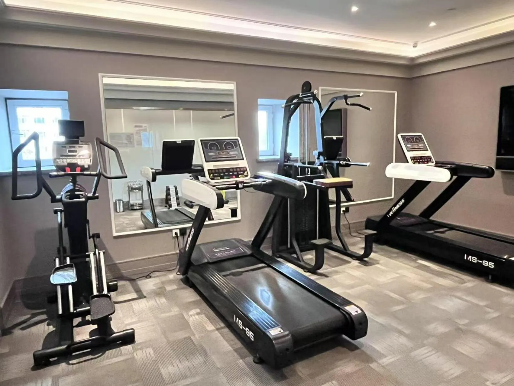 Fitness centre/facilities in Mercure Harbin Hexing Road