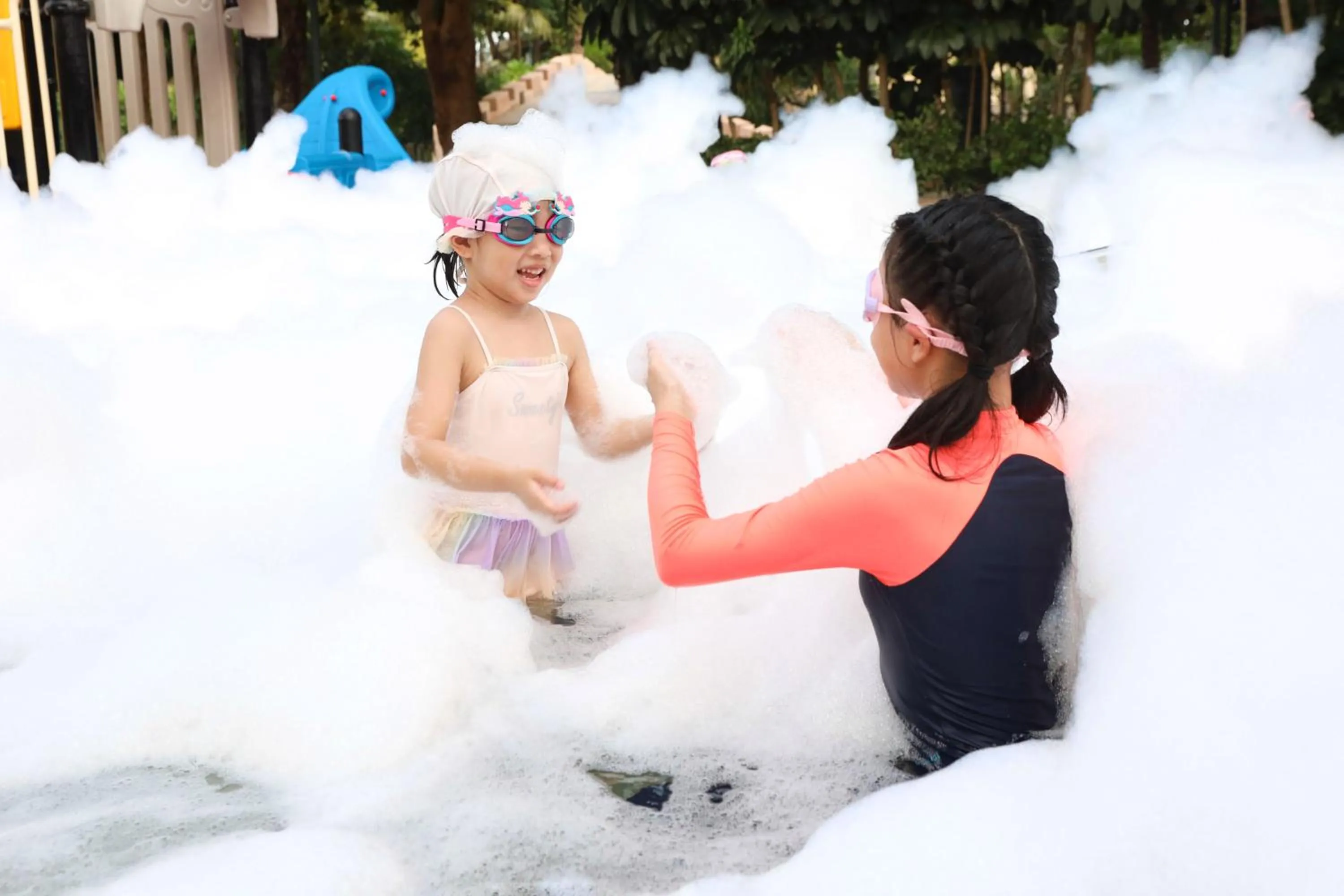 Swimming pool in Fairmont Sanya Haitang Bay