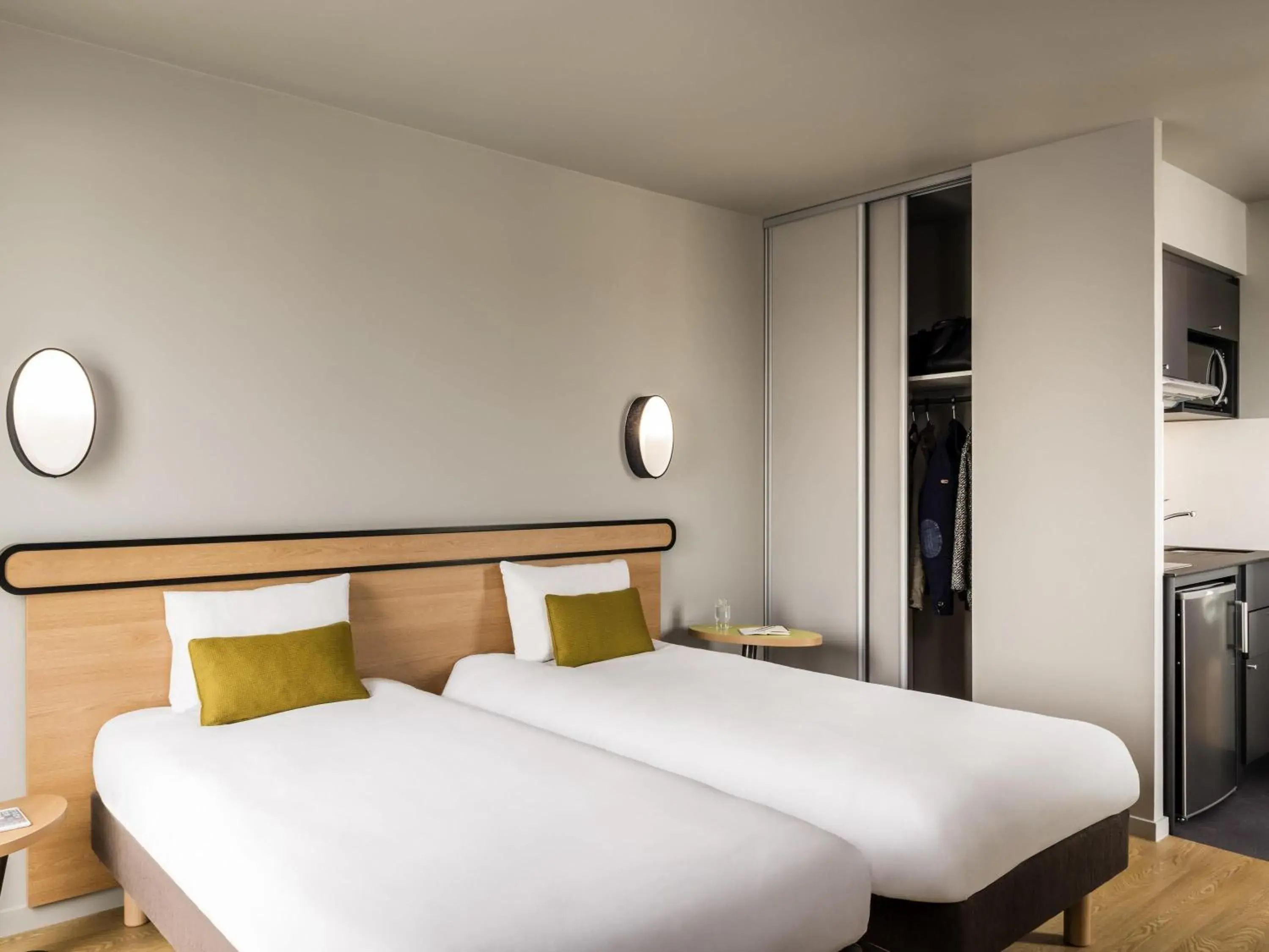 Bedroom, Bed in Adagio Access Stuttgart Airport Messe Bedroom, Bed in Adagio Access Stuttgart Airport Messe