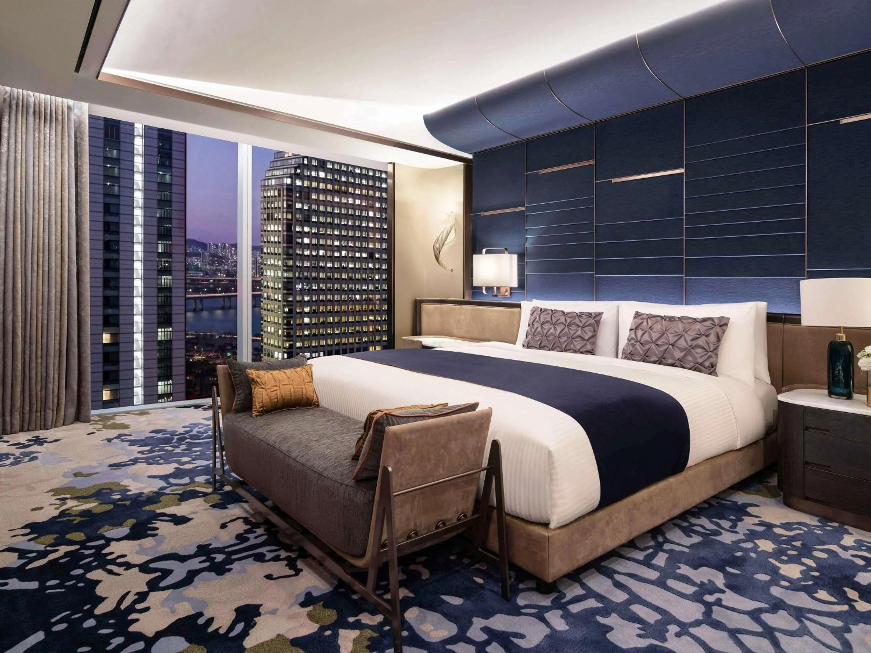 Bedroom, Bed in Fairmont Ambassador Seoul