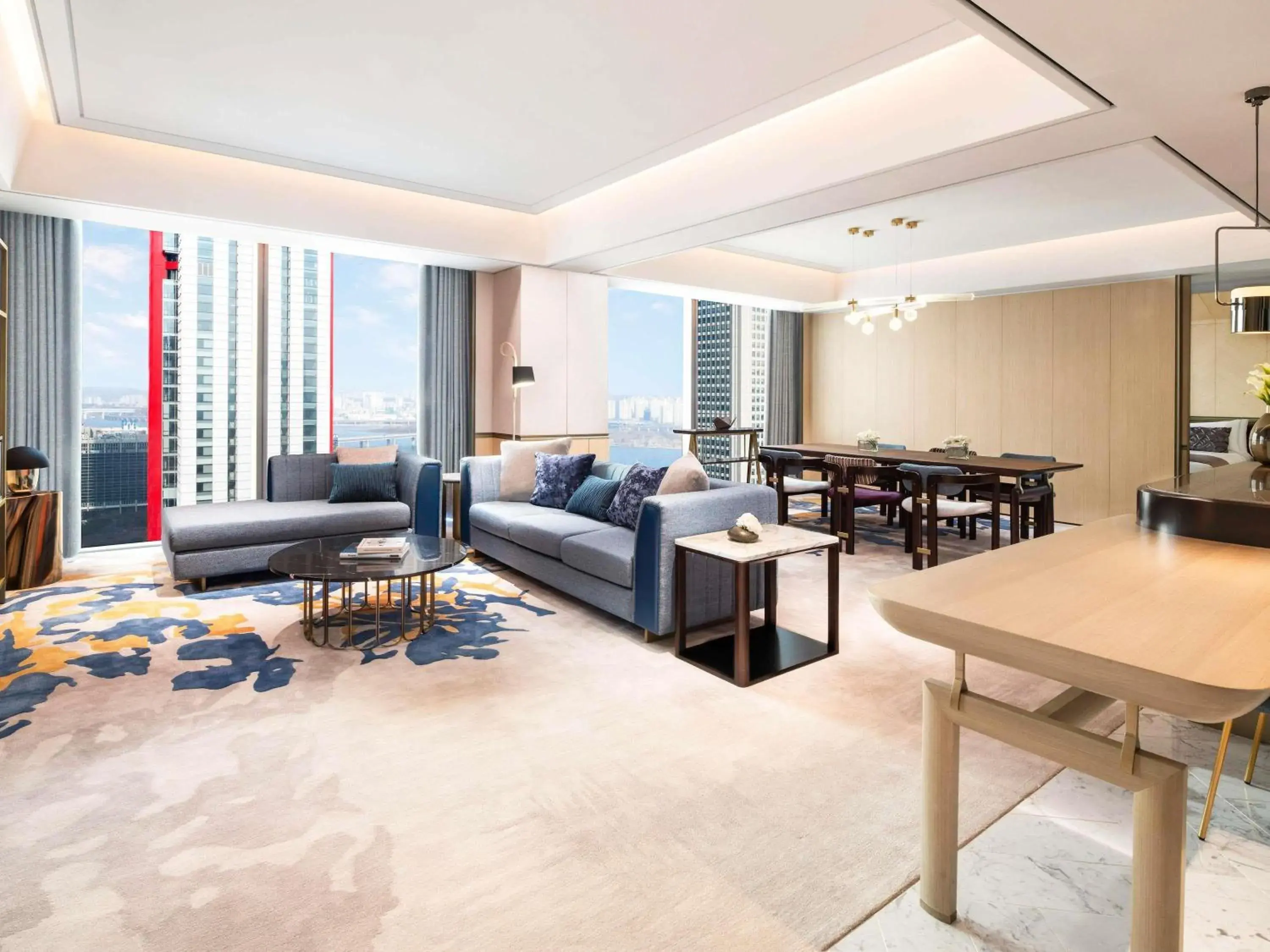 Bedroom in Fairmont Ambassador Seoul Bedroom in Fairmont Ambassador Seoul