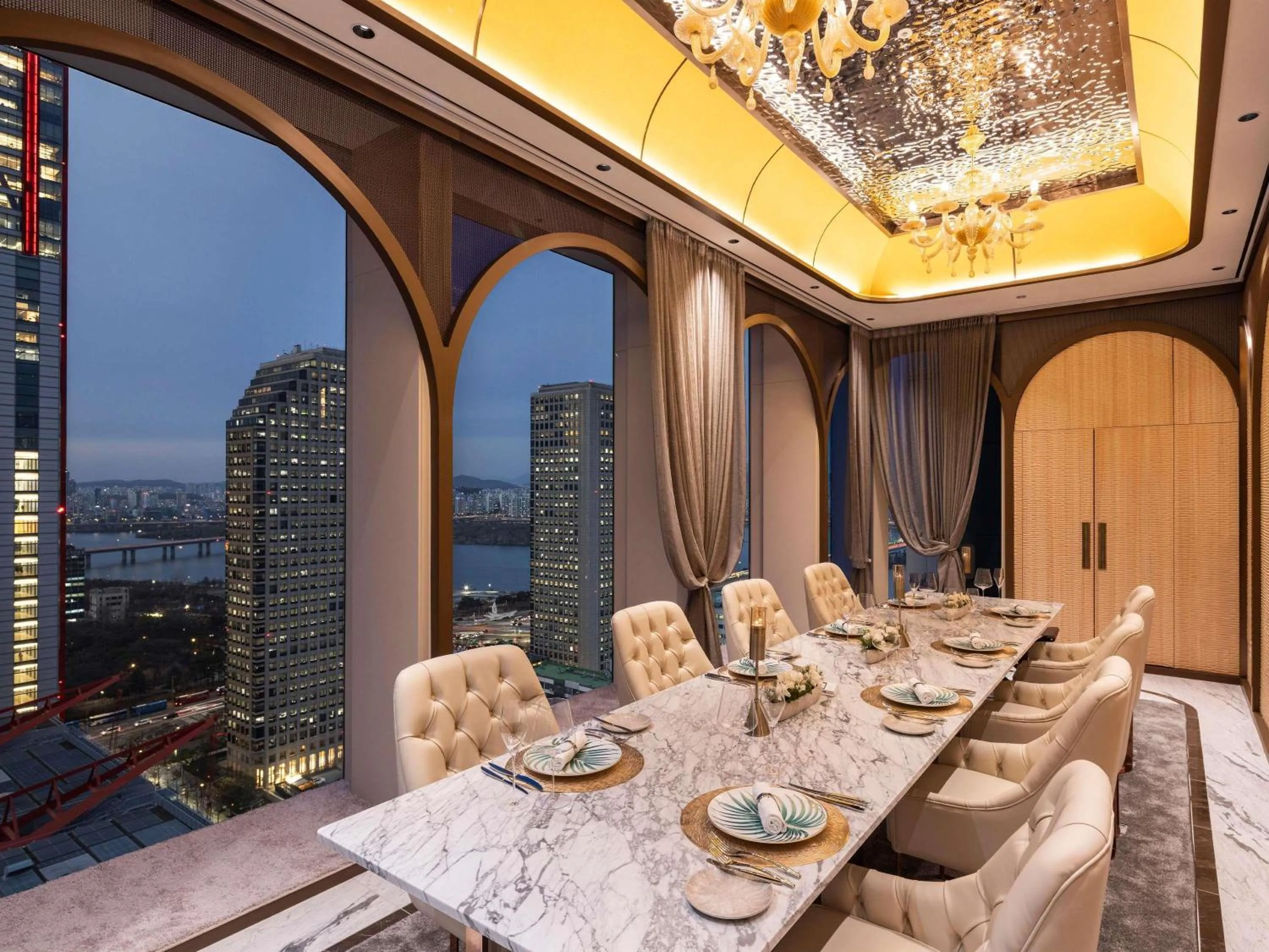 Restaurant/places to eat in Fairmont Ambassador Seoul
