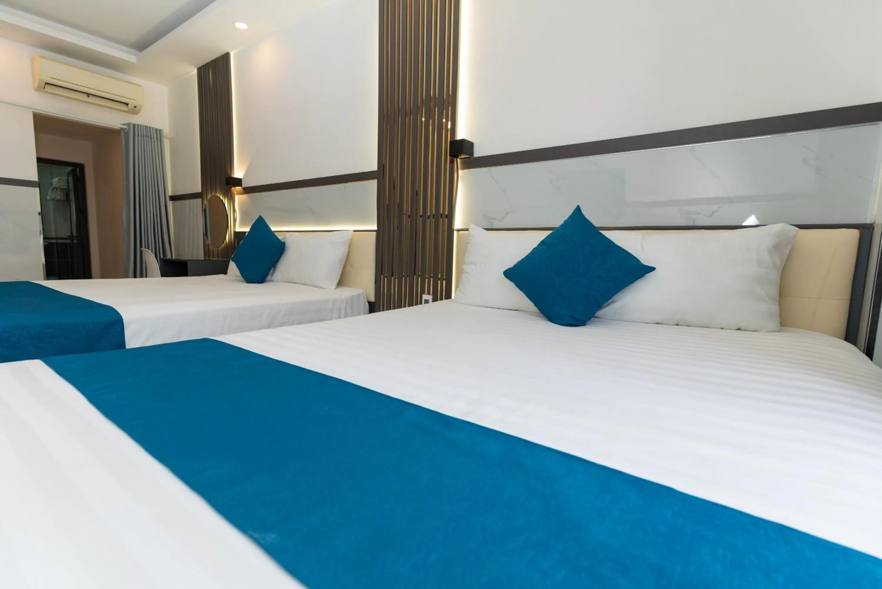 Bedroom, Bed in Prince Hotel