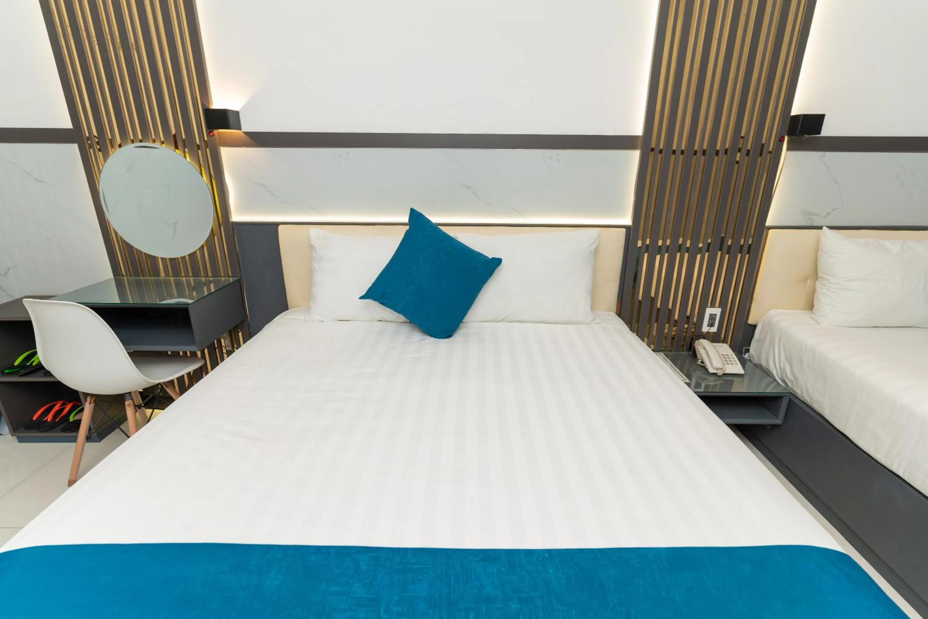 Bedroom, Bed in Prince Hotel