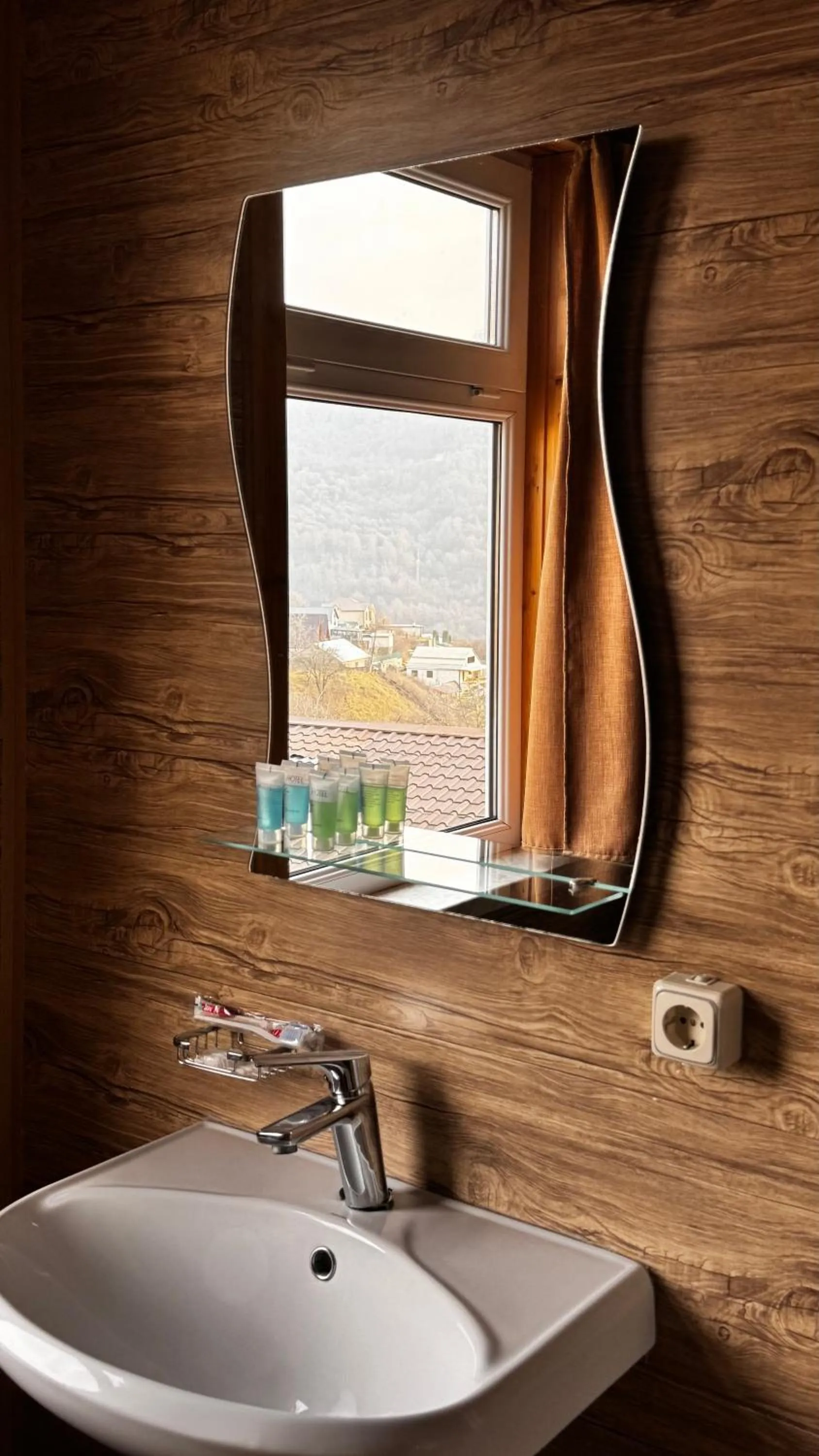 COTTAGE CHALET and TOURS