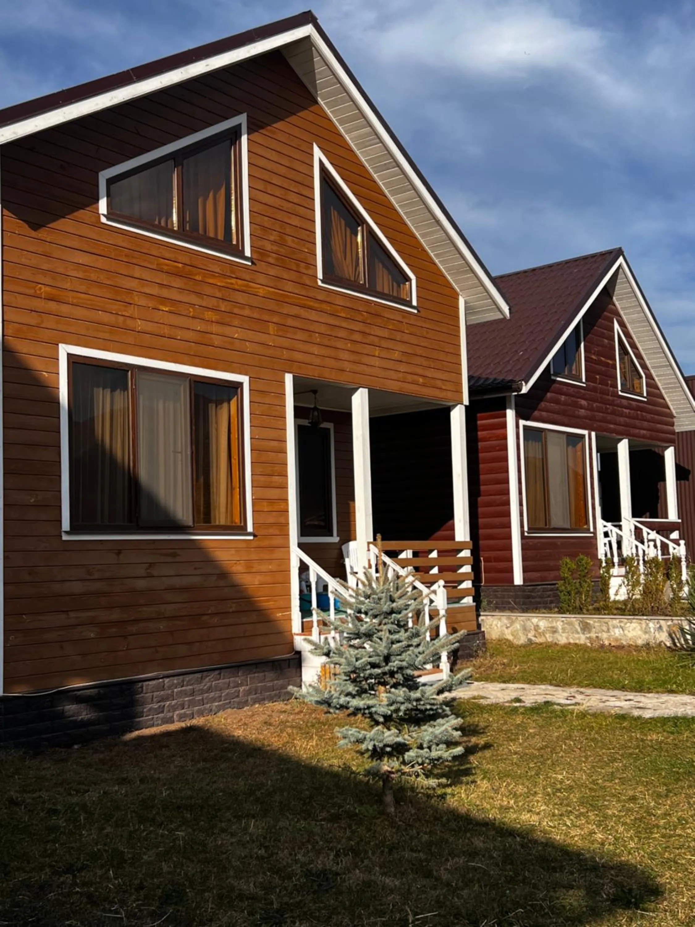 COTTAGE CHALET and TOURS