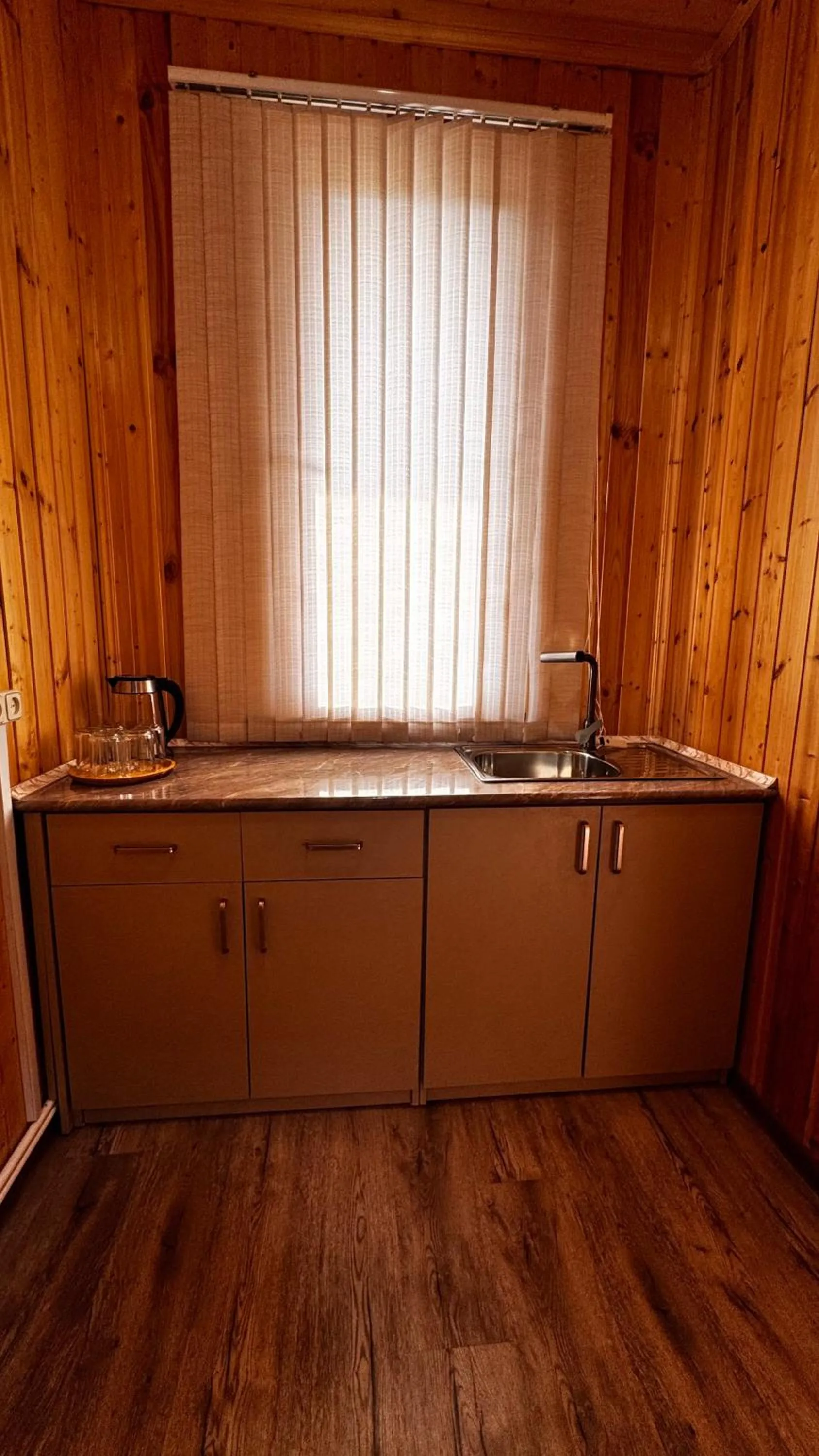 COTTAGE CHALET and TOURS