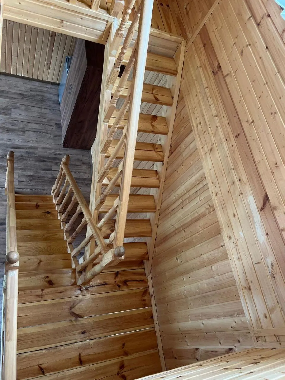 COTTAGE CHALET and TOURS