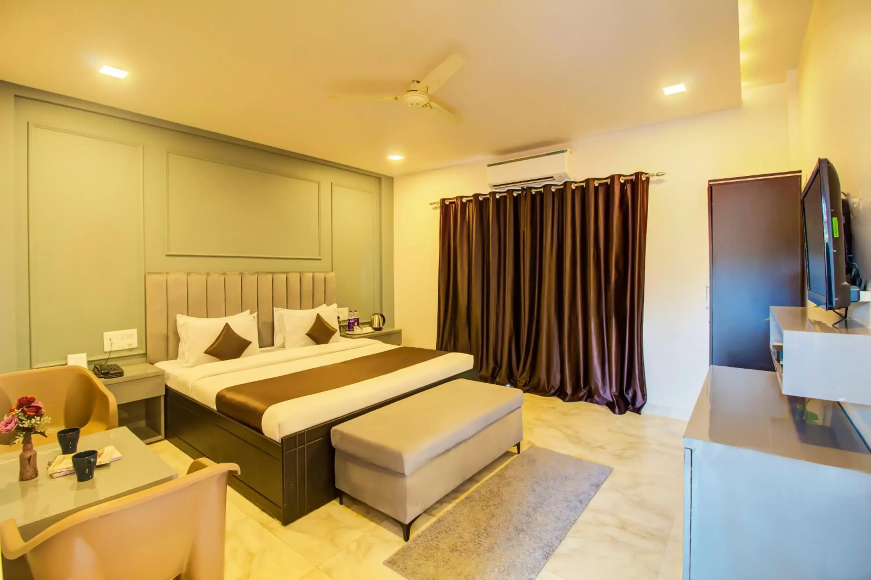 Bed in Harmony Palace Bed in Harmony Palace