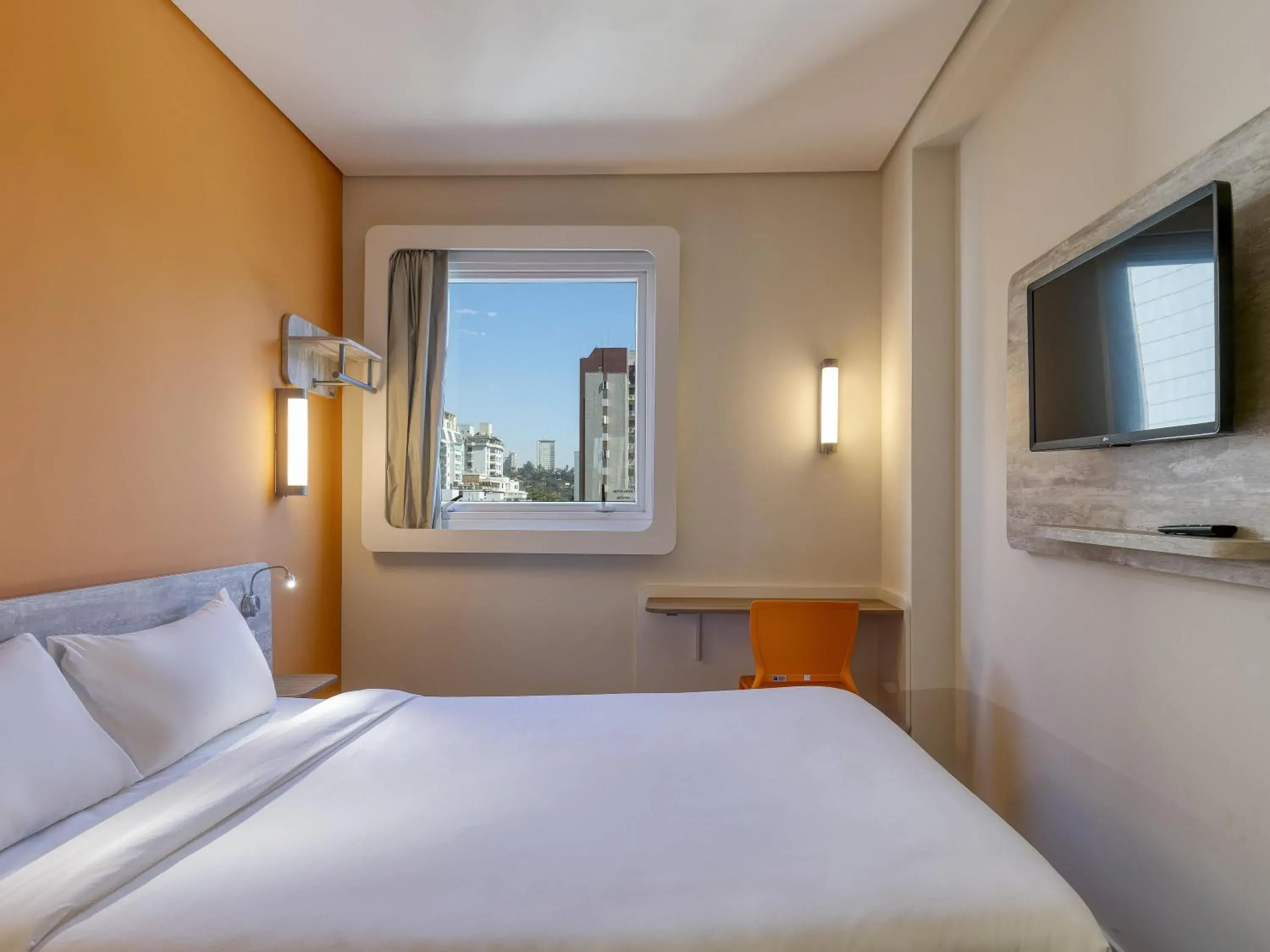 Bedroom, Bed in ibis budget BH Savassi Bedroom, Bed in ibis budget BH Savassi