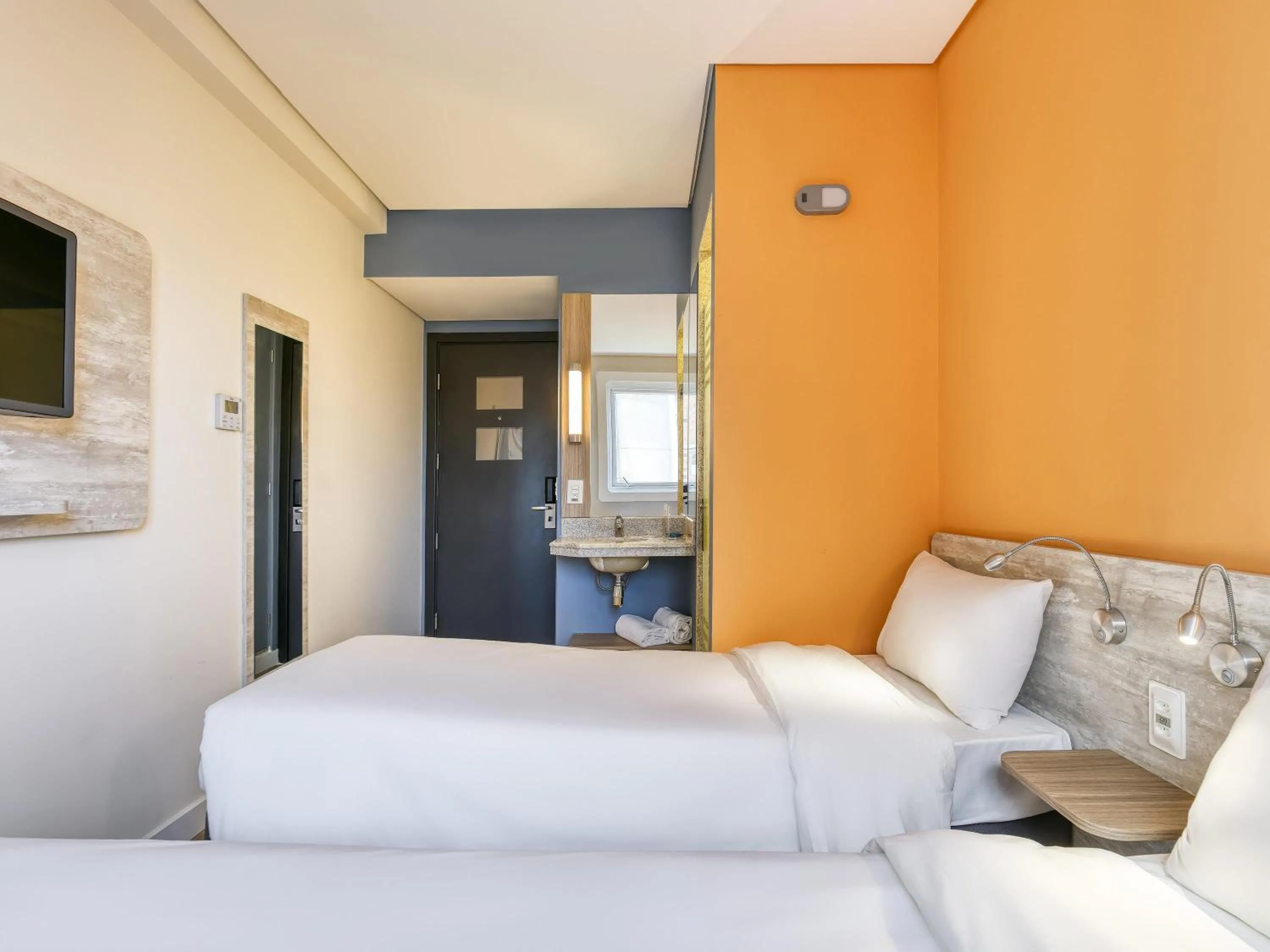Bedroom, Bed in ibis budget BH Savassi