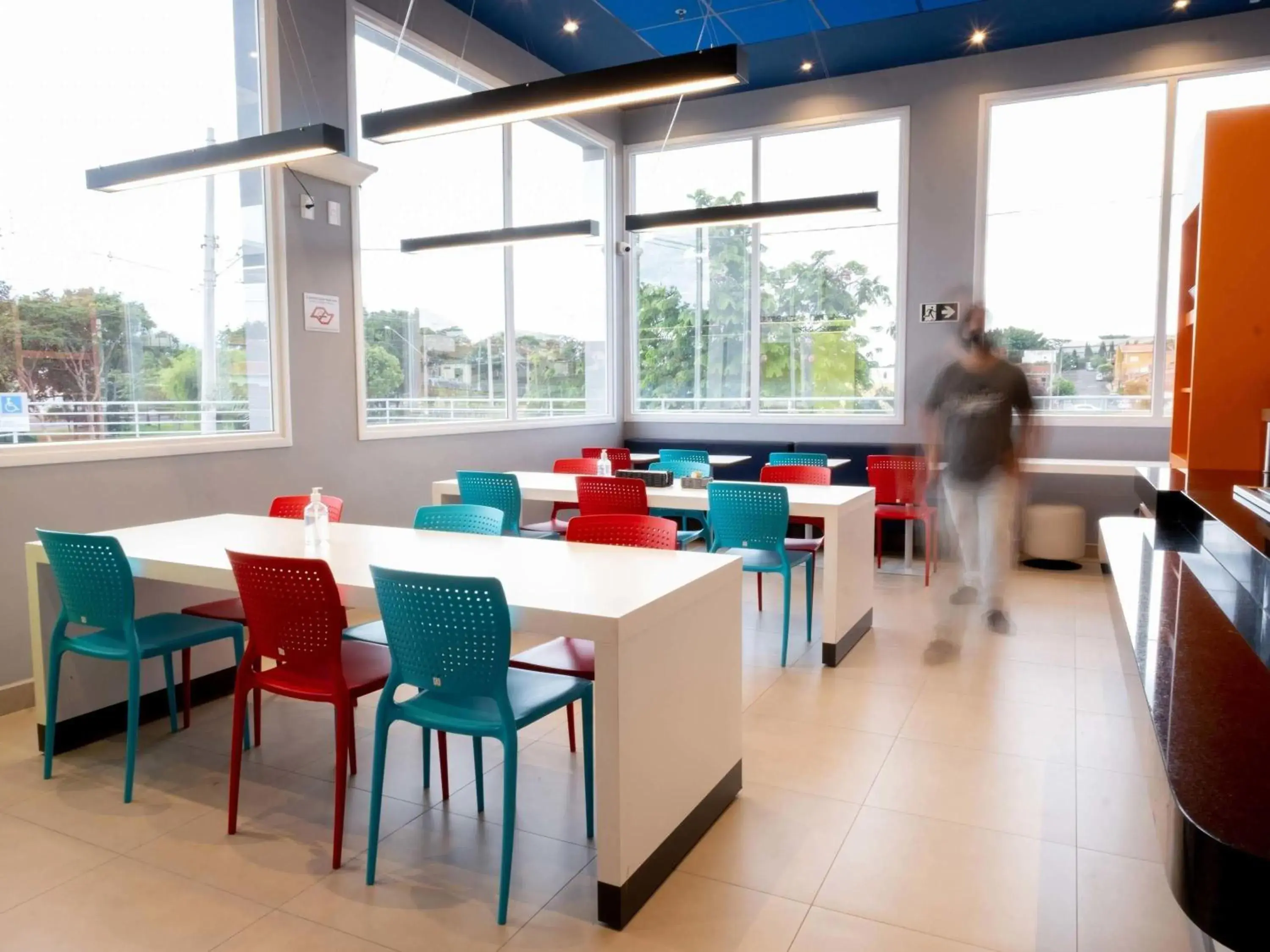 Restaurant/places to eat in ibis budget Leme SP Restaurant/places to eat in ibis budget Leme SP