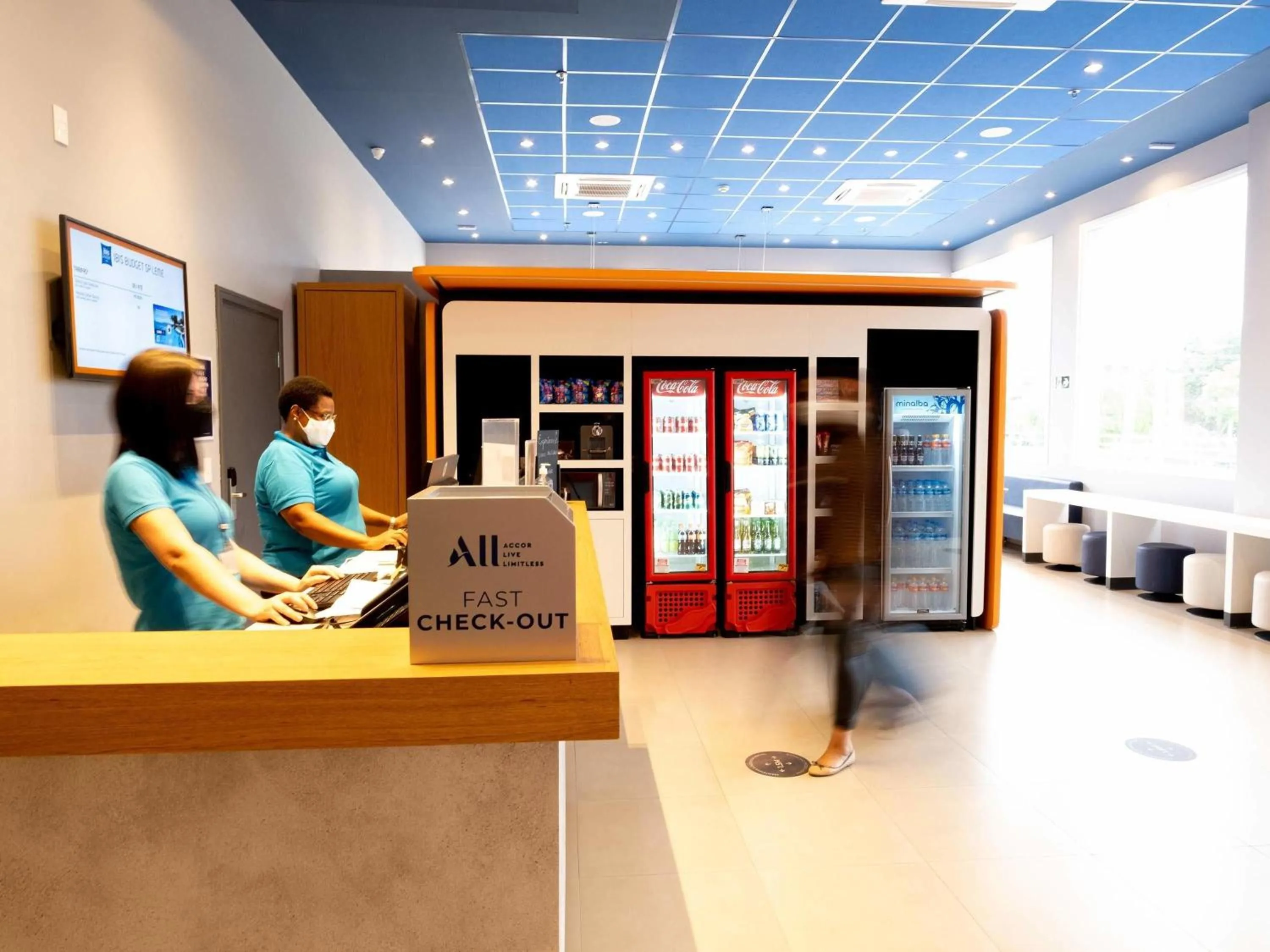 Property building in ibis budget Leme SP