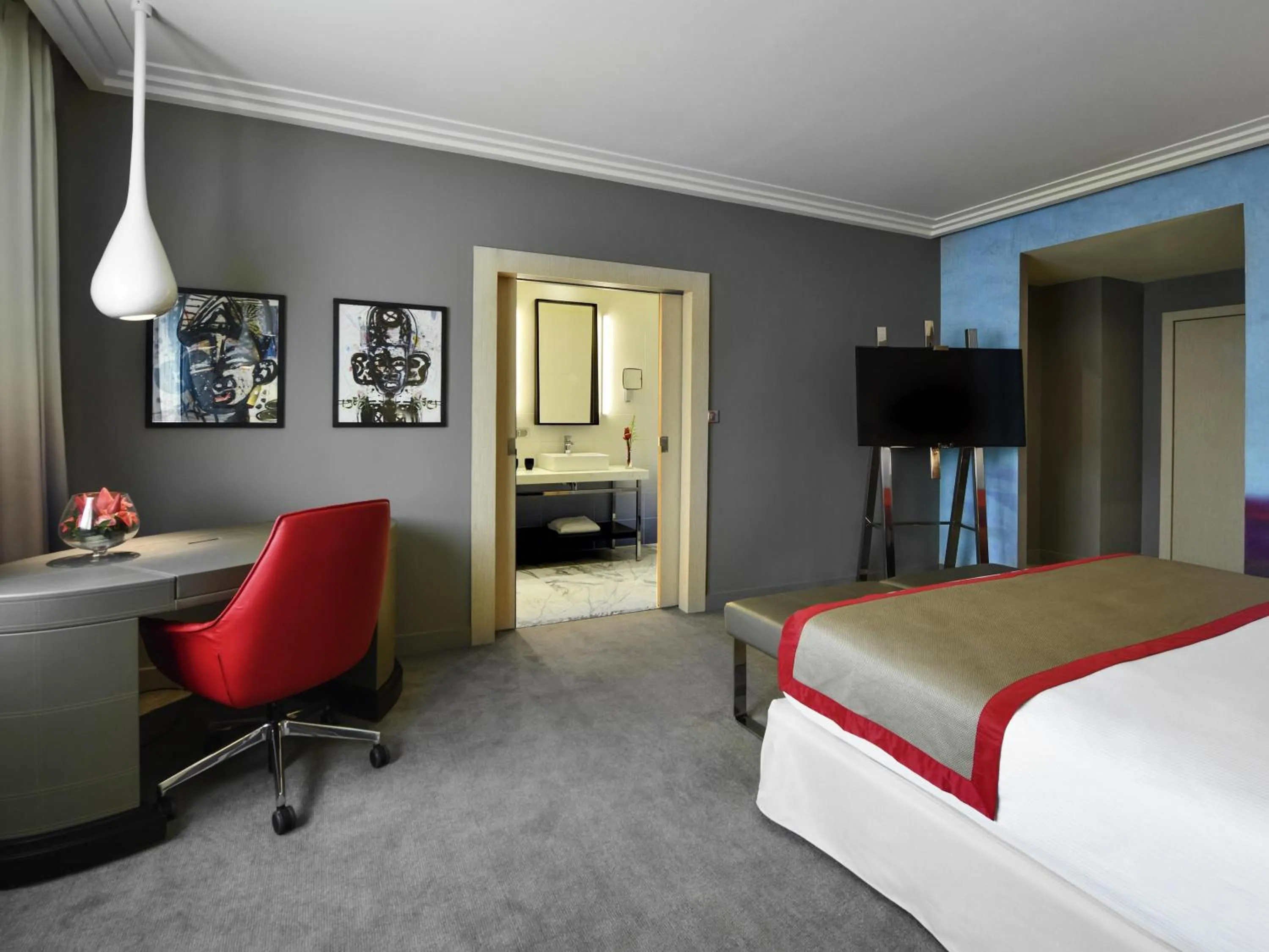 Bedroom, Bed in Movenpick Hotel Abidjan-Accor Group