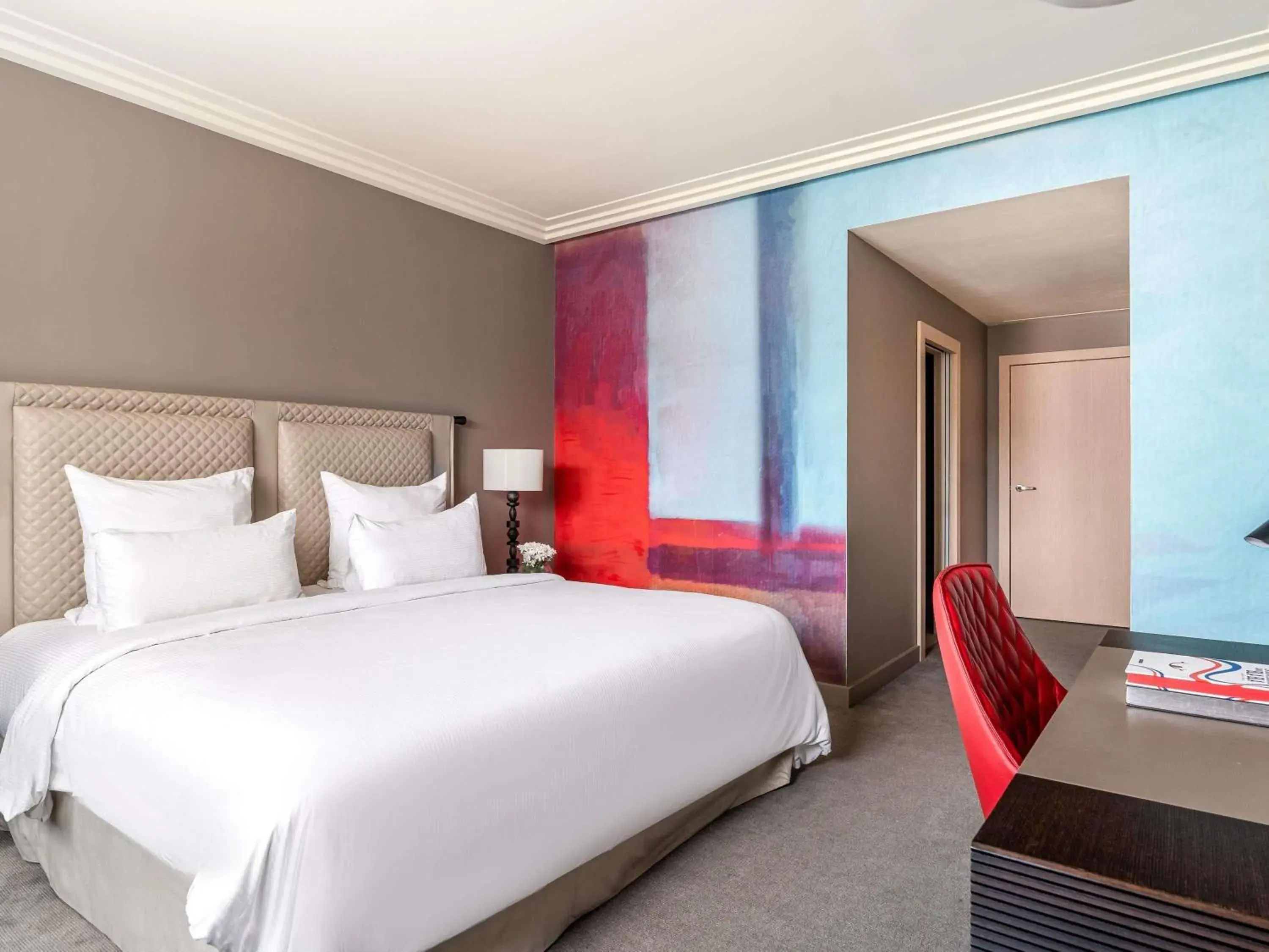 Superior King Room - Executive Floor in Movenpick Hotel Abidjan-Accor Group Superior King Room - Executive Floor in Movenpick Hotel Abidjan-Accor Group