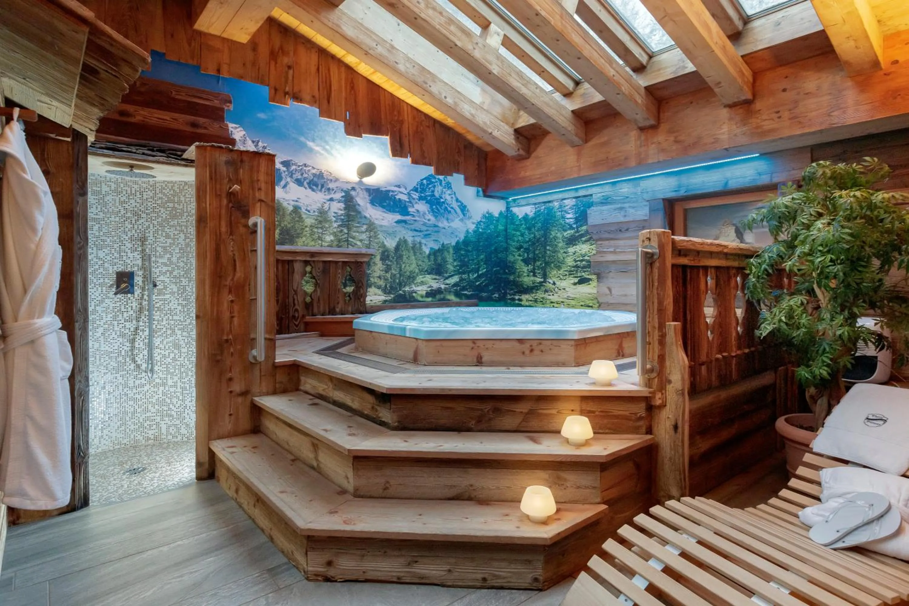 Hot Tub in Francois Boutique Rooms - Matterhorn Retreat & SPA in Cervinia