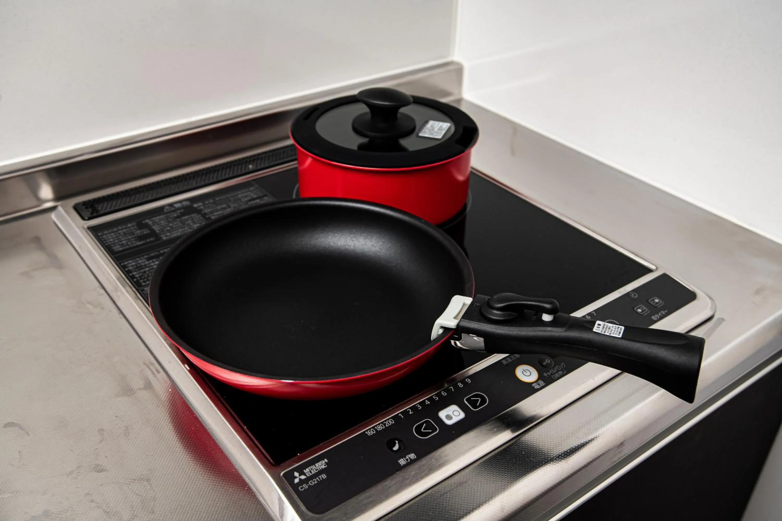 kitchen in Tomariehotel & condominium