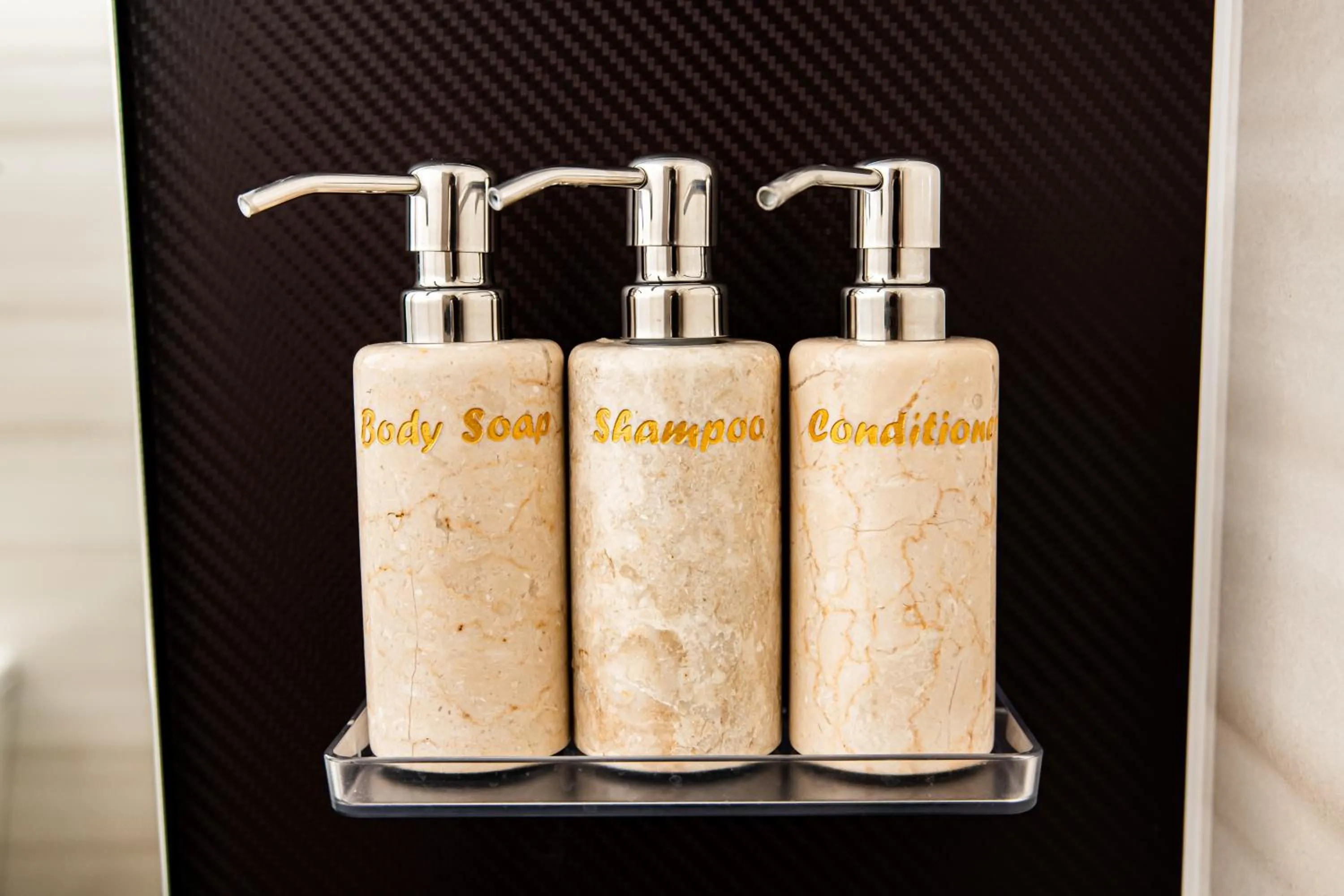 Bathroom in Tomariehotel & condominium