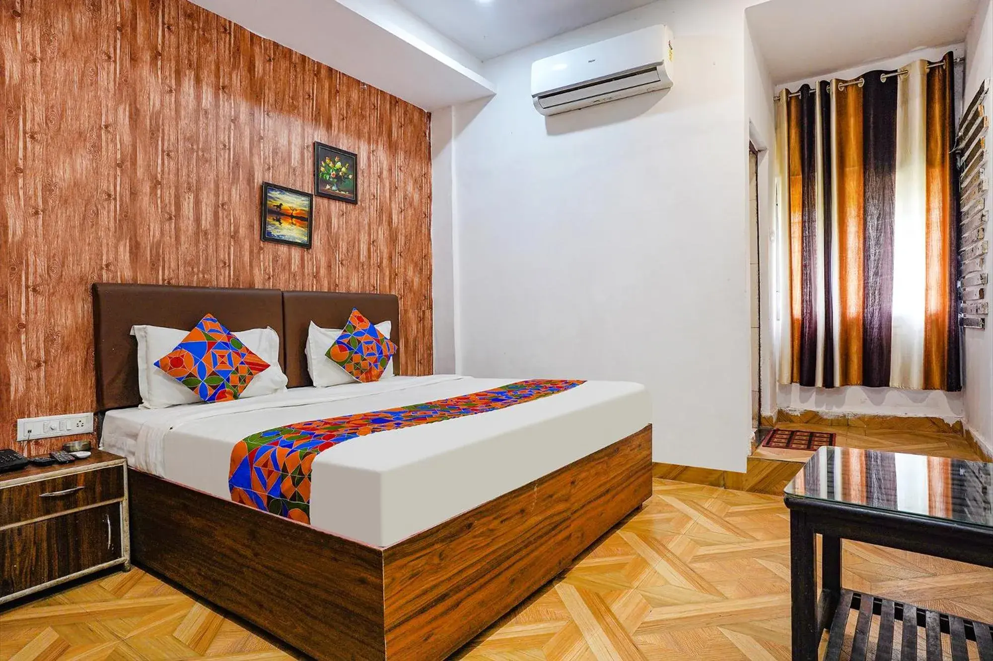 Living room, Bed in FabExpress Gauri Shree Living room, Bed in FabExpress Gauri Shree