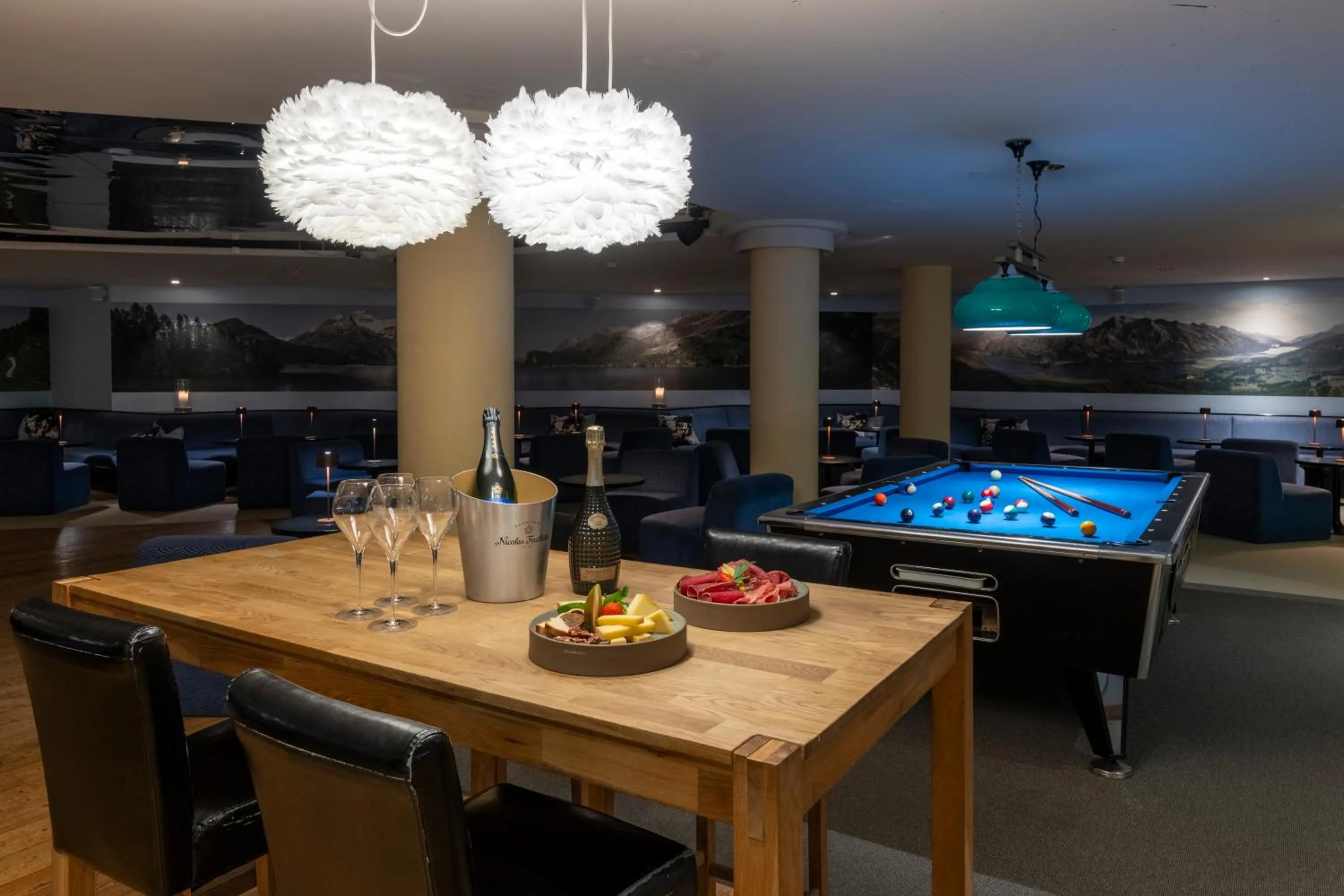 Restaurant/places to eat in Hotel Schweizerhof Sils Maria, a Faern Collection Hotel