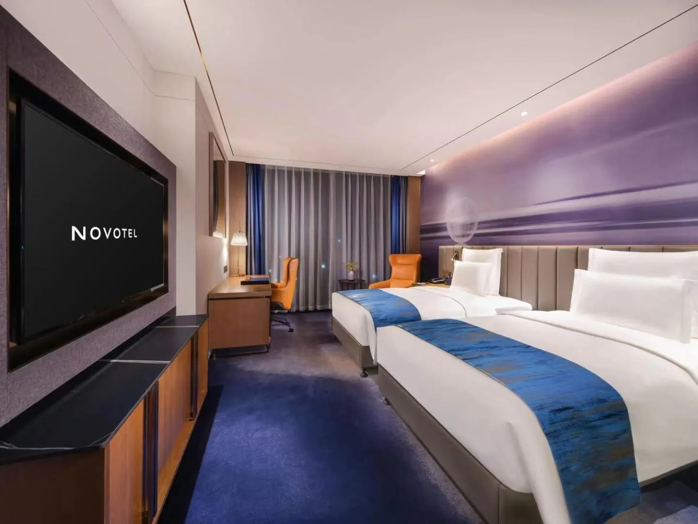 Bed in Novotel Changsha International Exhibition Center