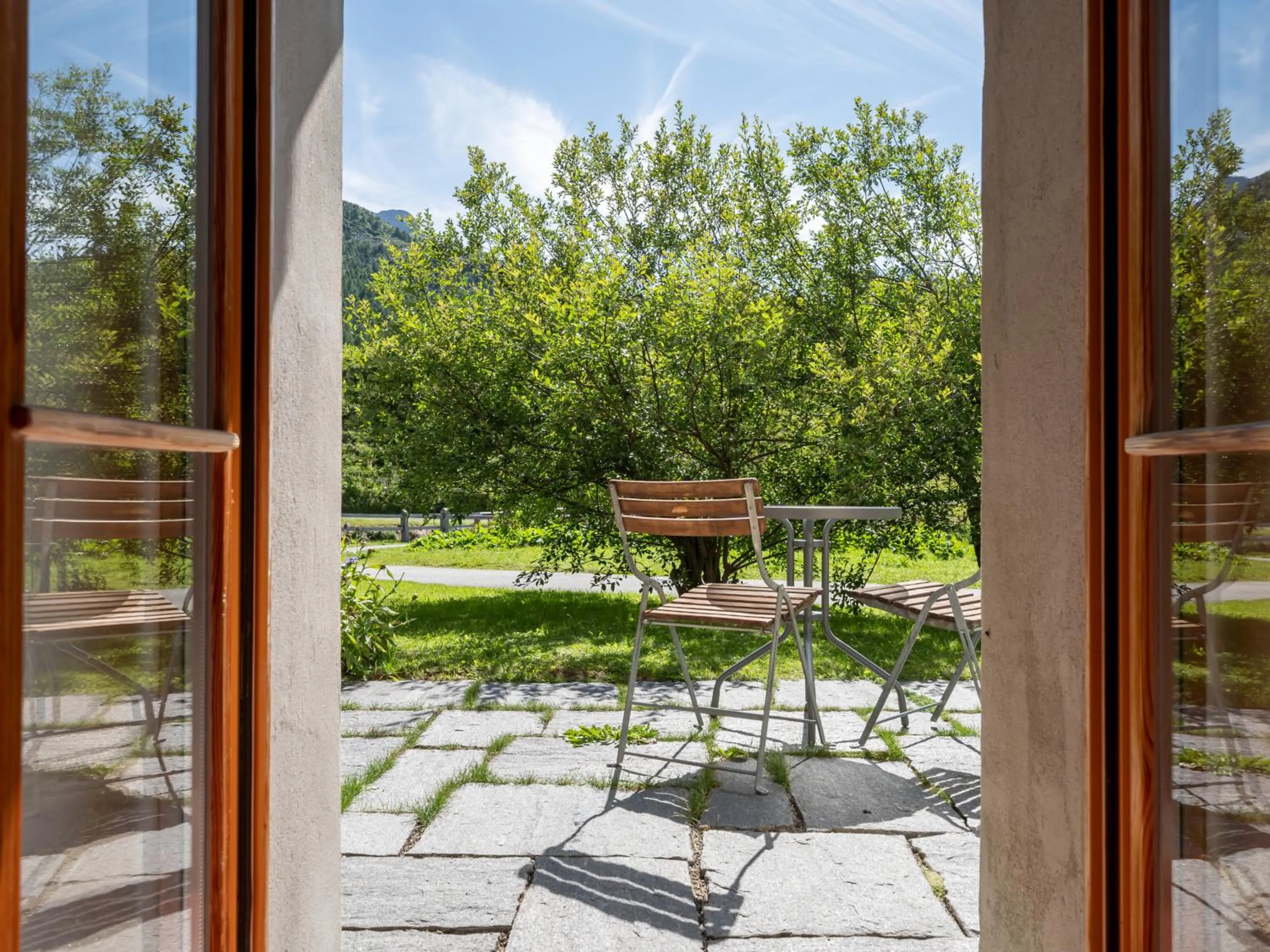 Garden view in Hotel Chesa Pool