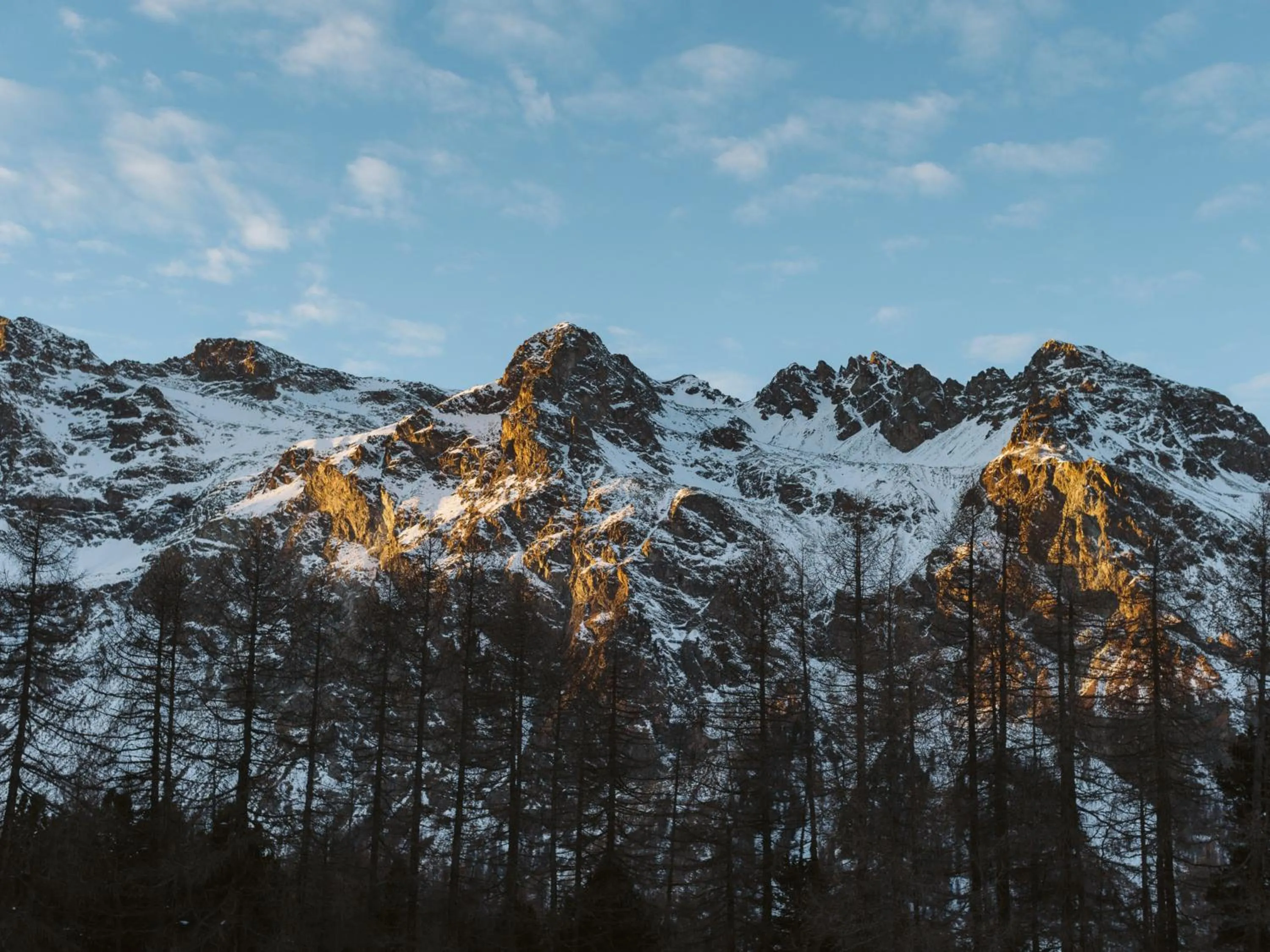 Mountain view in Hotel Chesa Pool