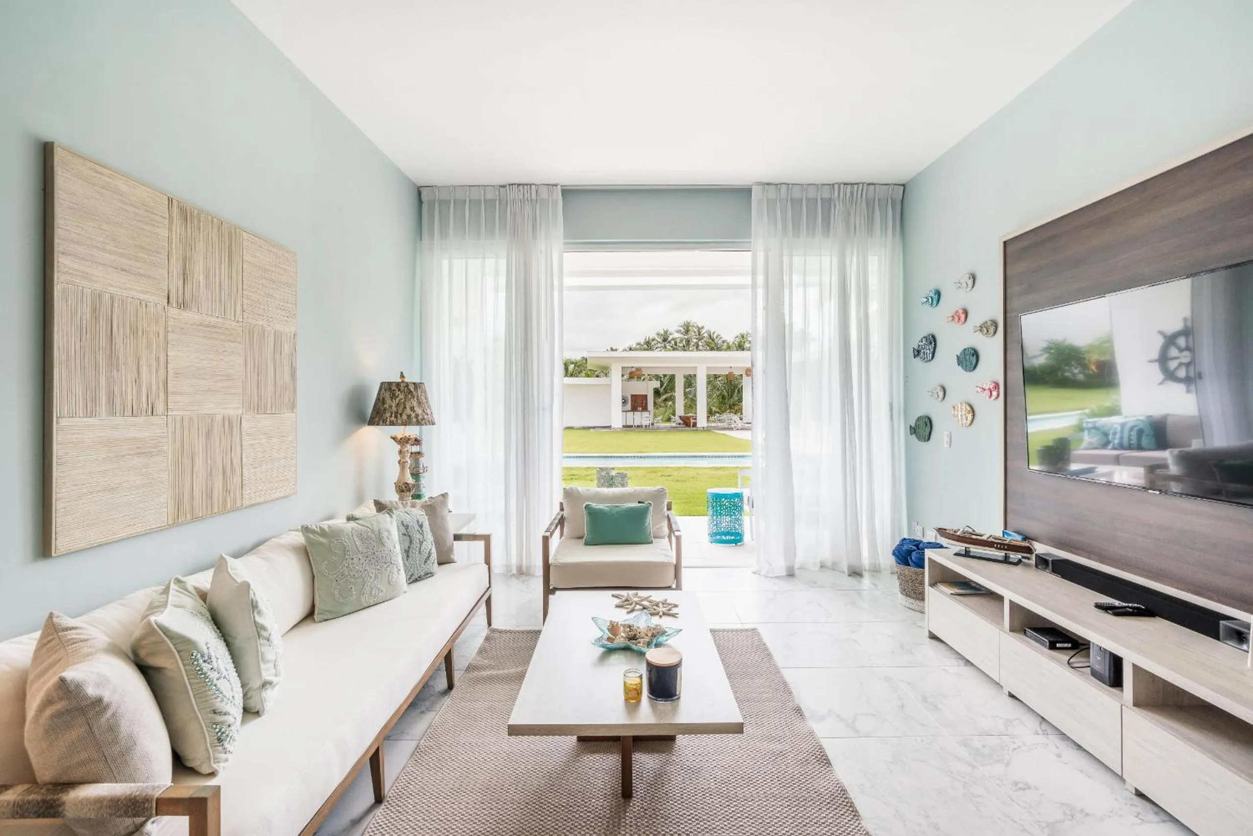 Playa Bonita Amazing Condo at Lake View