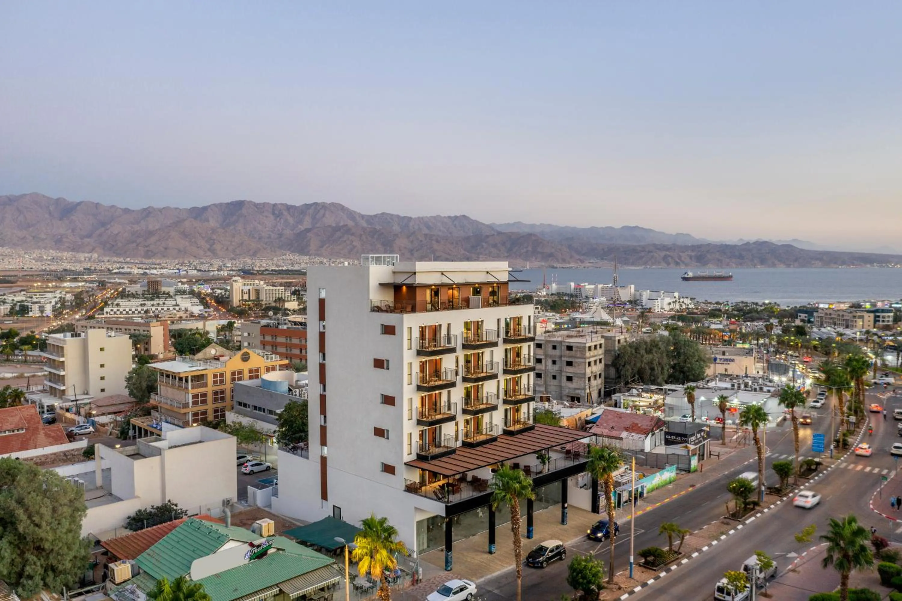 Property building in Mr. Soof - By TLV2GO