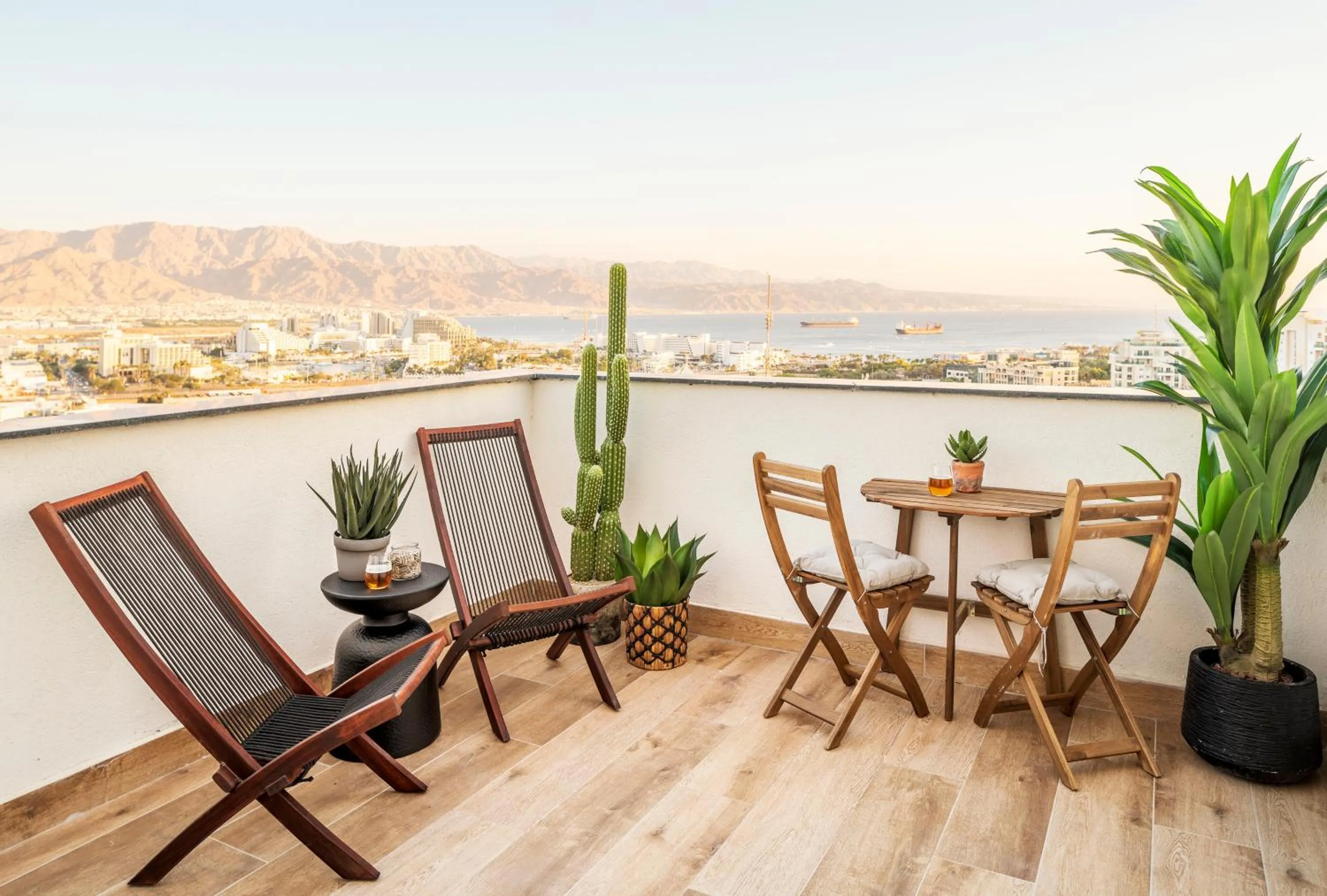 Balcony/Terrace in Mr. Soof - By TLV2GO