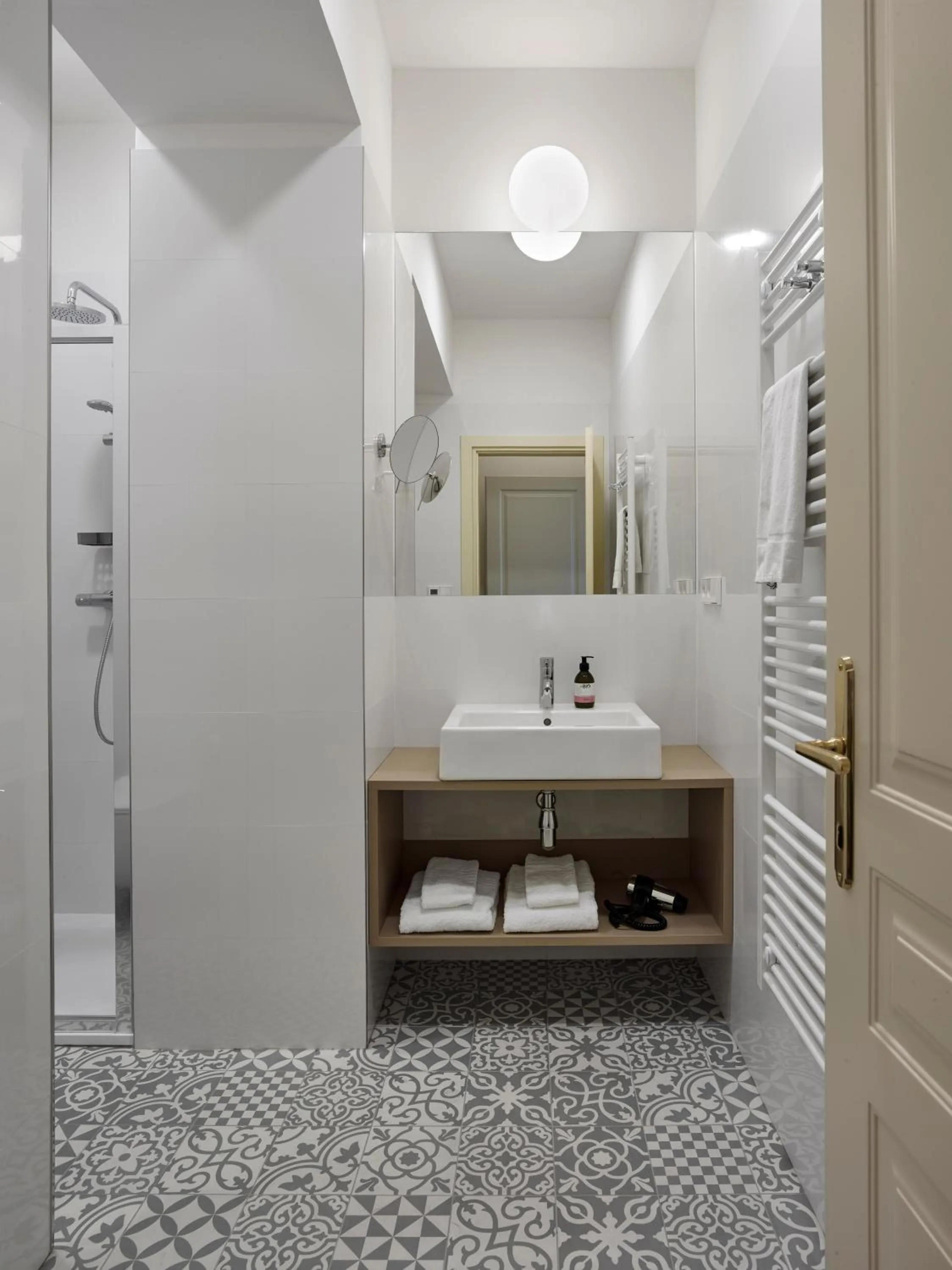 Bathroom in Franz BY ZEITRAUM