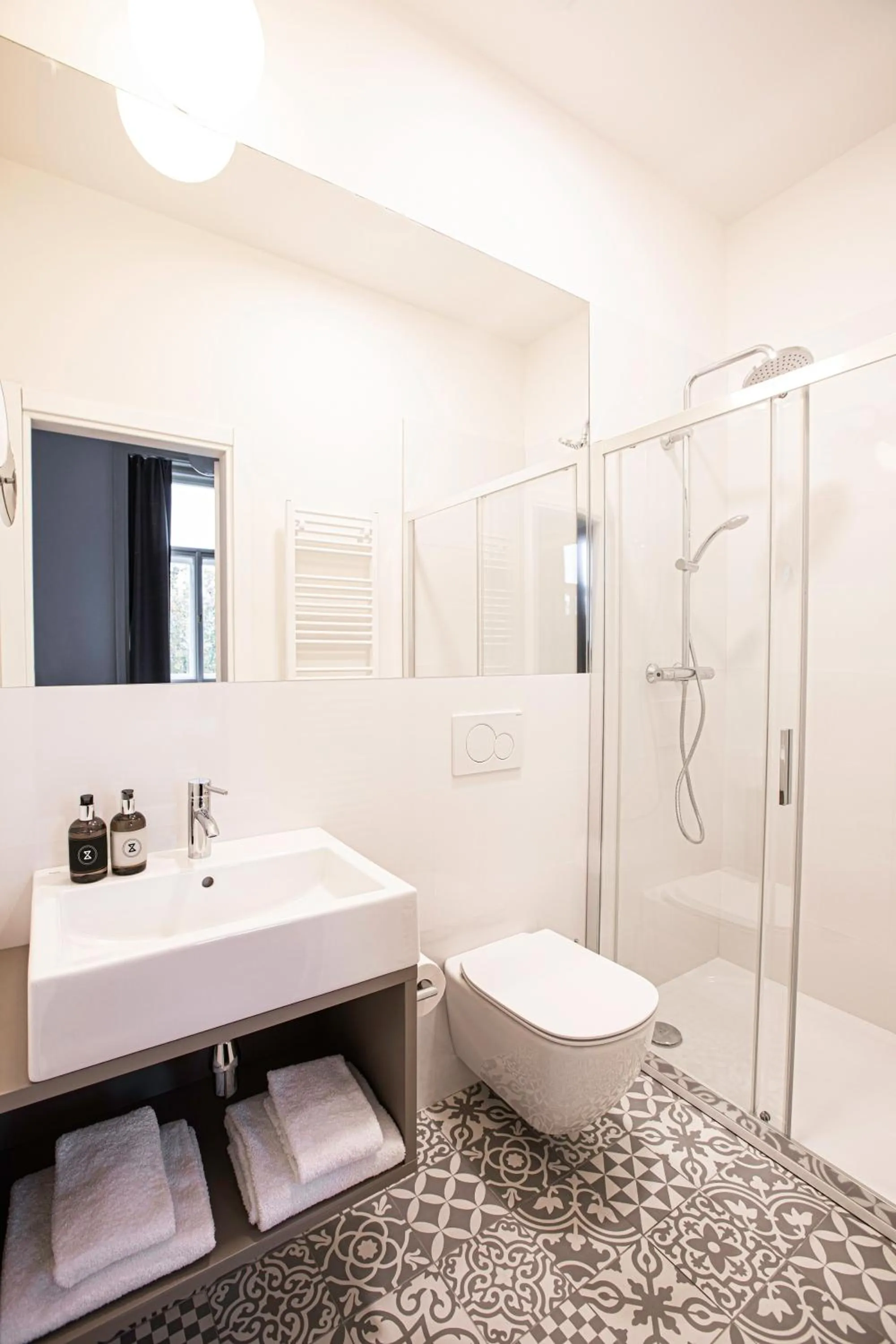 Shower in Franz BY ZEITRAUM