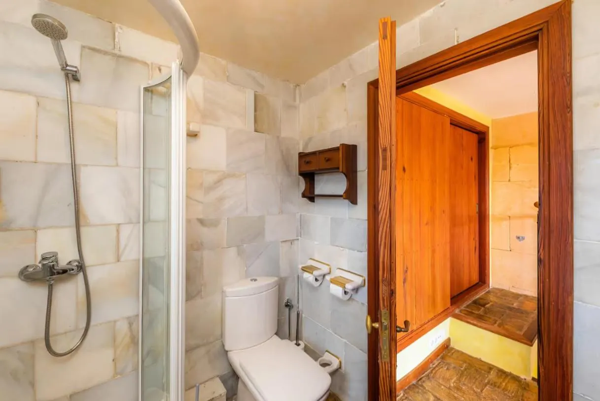 Shower in Es Revellar Art Resort - Adults Only