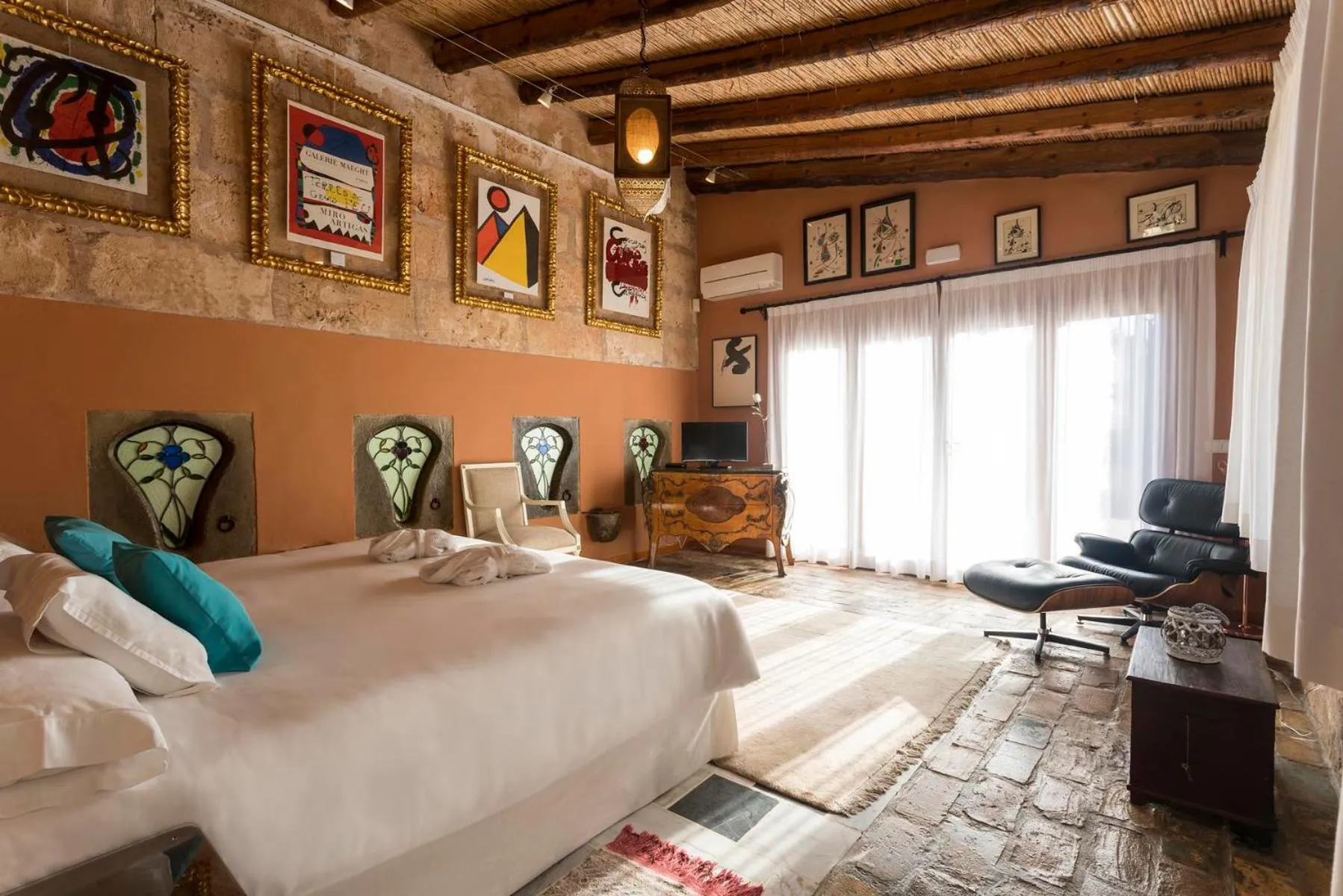 Bedroom, Bed in Es Revellar Art Resort - Adults Only