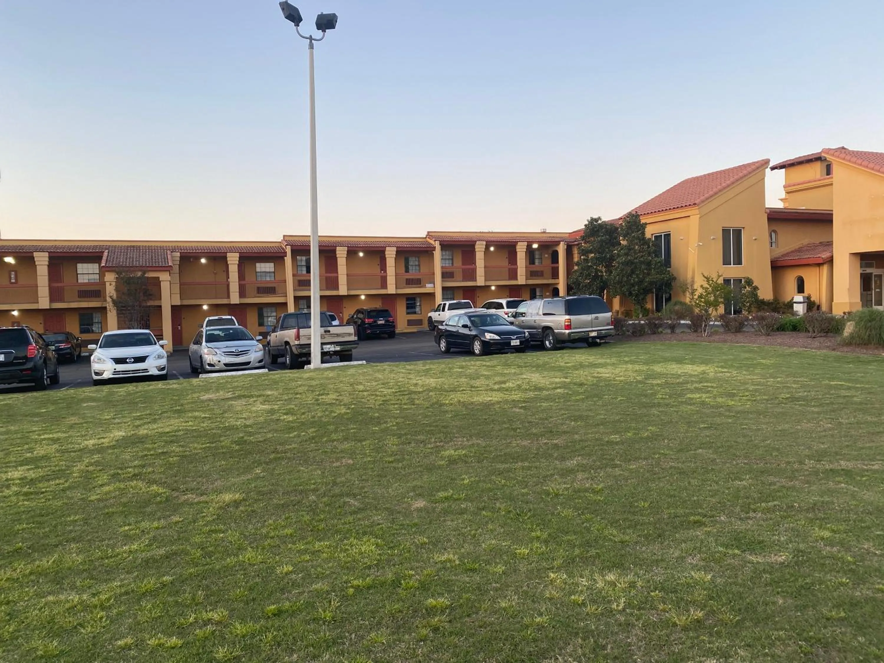 KINGS INN- Medical Downtown Midtown Memphis