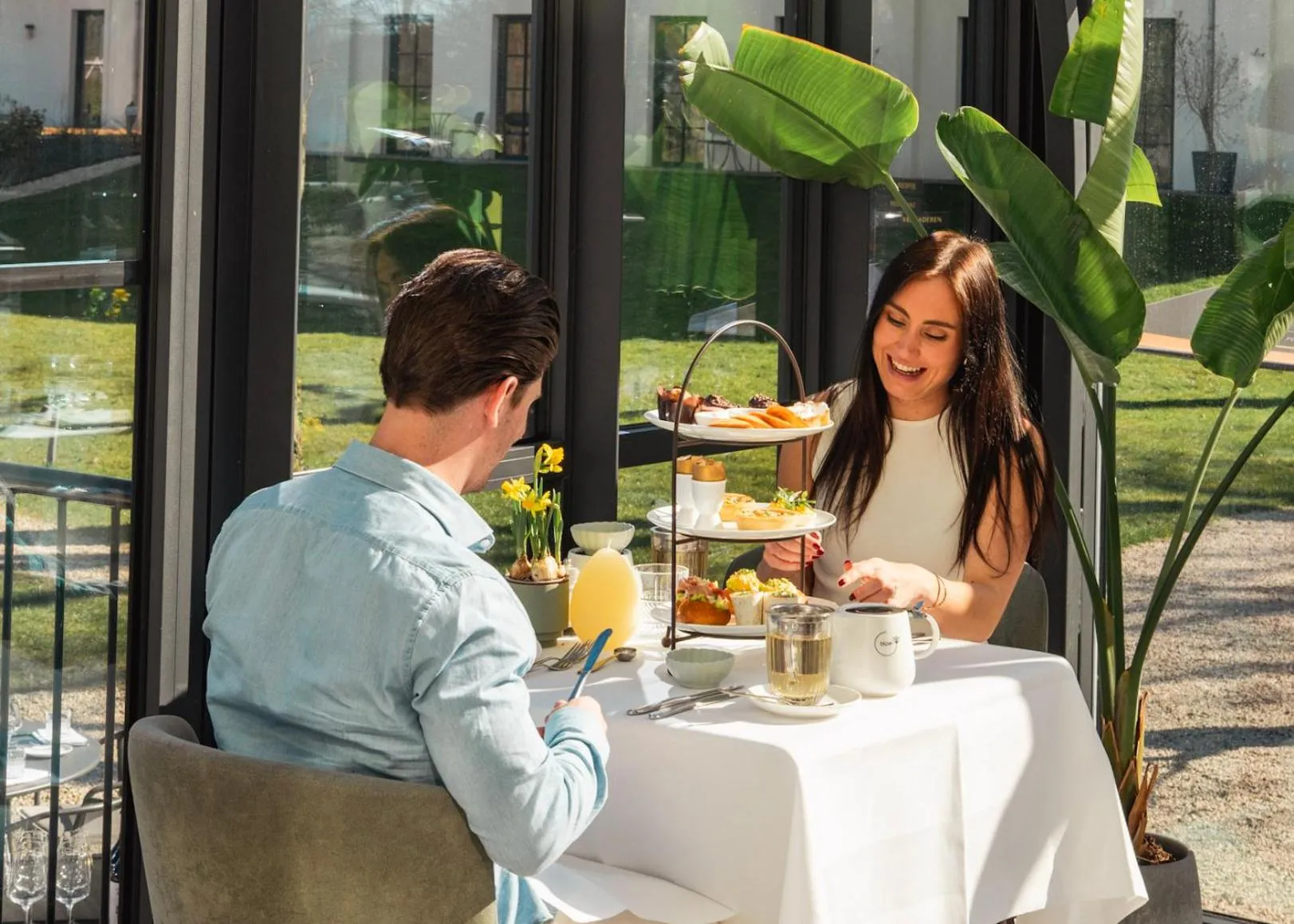 Restaurant/places to eat in Hotel Flora Batava