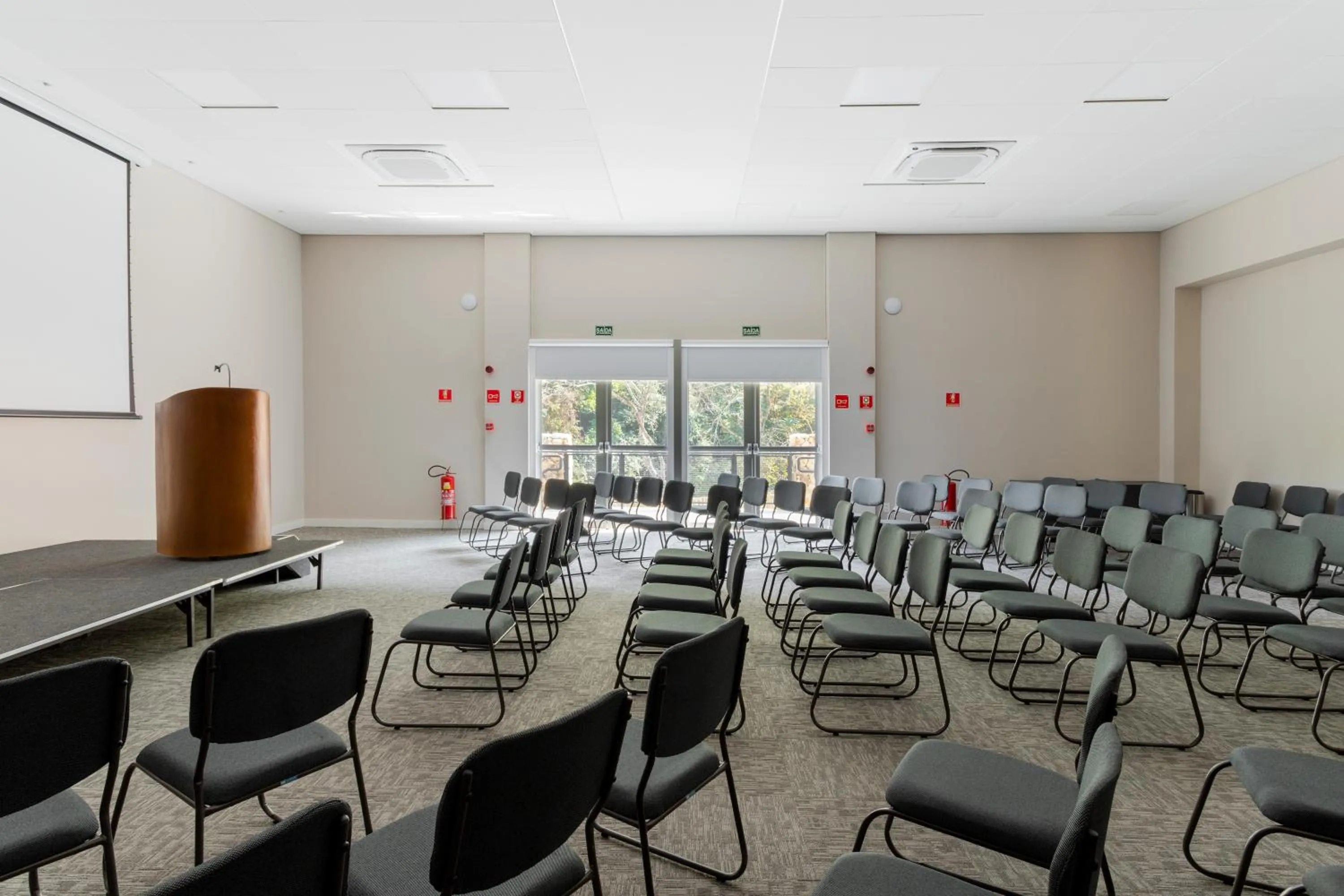 Meeting/conference room in Casa Marambaia Hotel