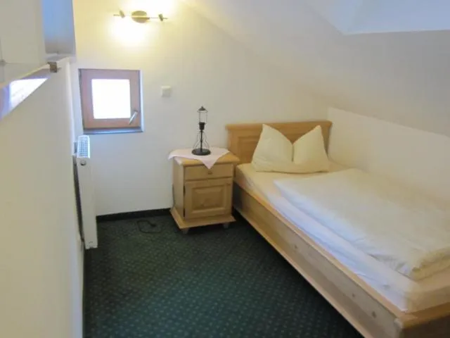 Bed in Hotel Alpspitz B&B