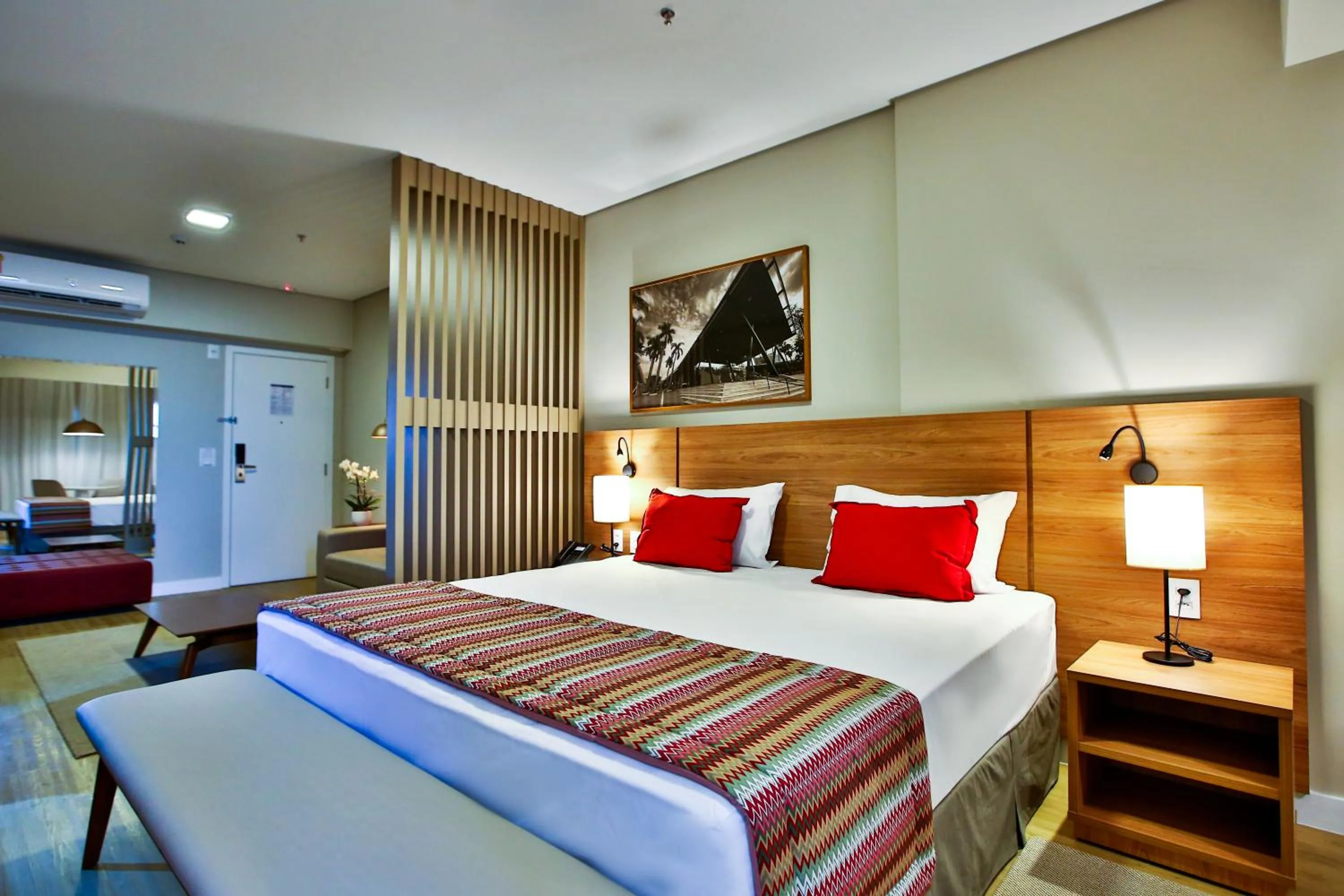 Photo of the whole room, Bed in Comfort Suites São José do Rio Preto